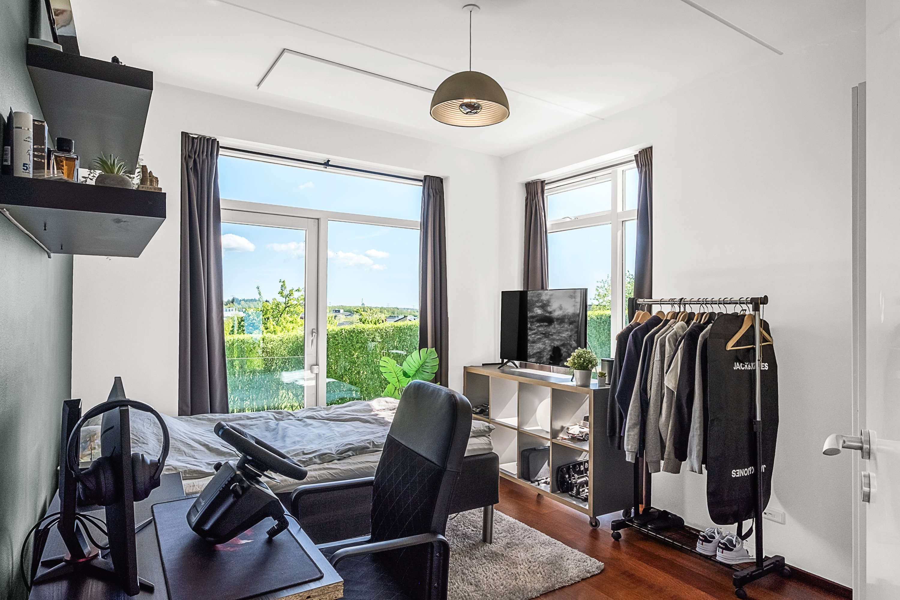 Fremhævet værelse billede i fuldskærmstilstand. Billede af Asmusgårdsvej 38, 8520 Lystrup