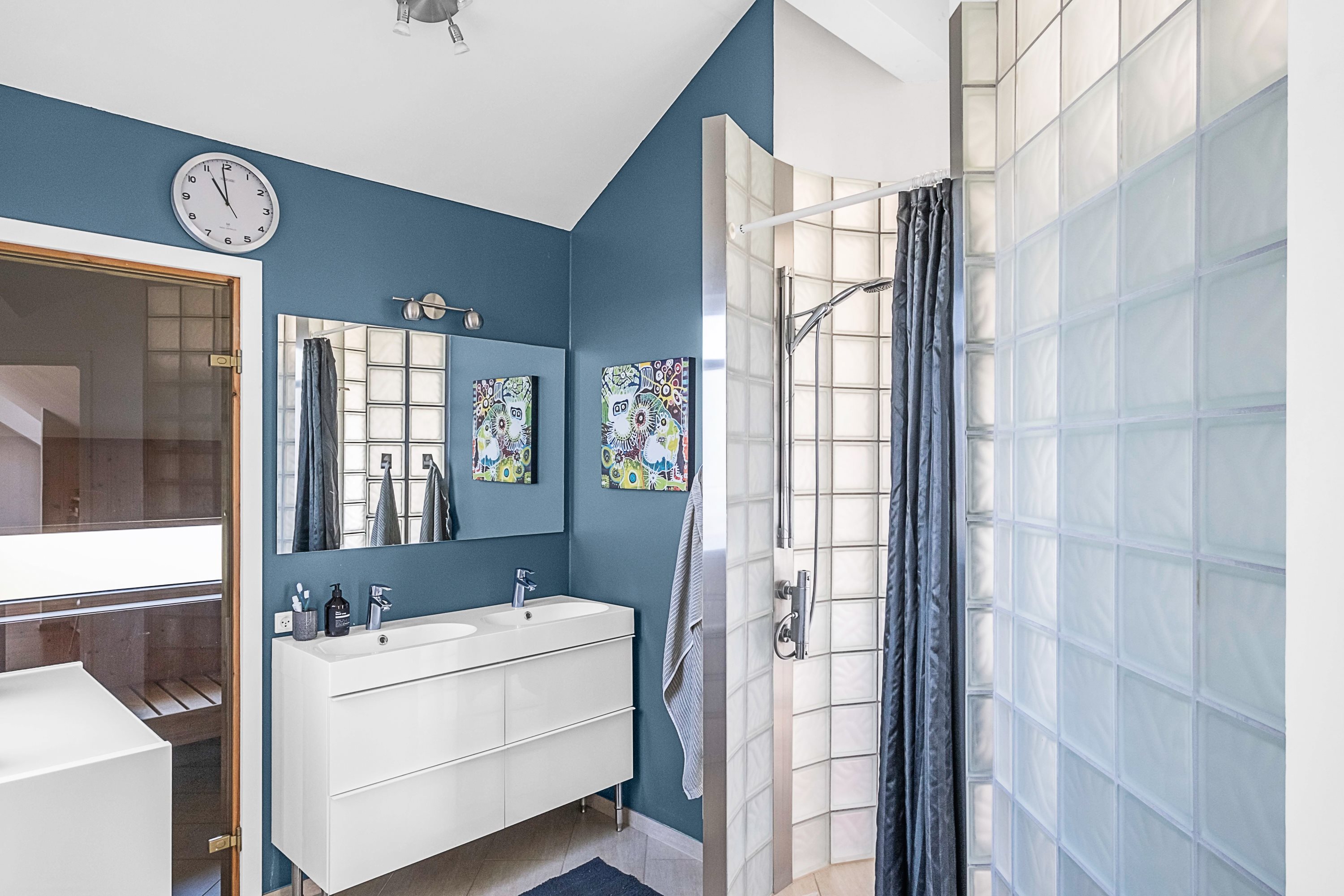 Fremhævet badeværelse billede i fuldskærmstilstand. Billede af Asmusgårdsvej 38, 8520 Lystrup