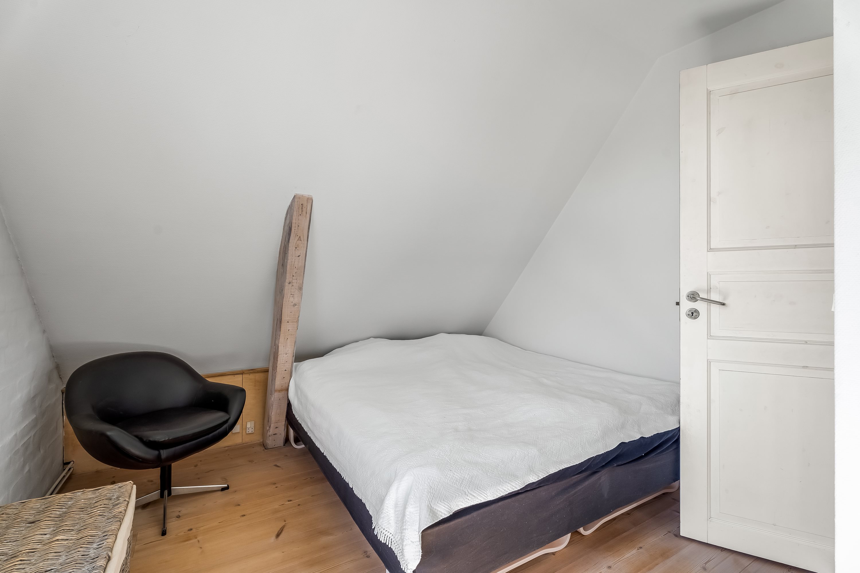 Fremhævet værelse billede i fuldskærmstilstand. Billede af Skovsgårdsvej 25, 4900 Nakskov