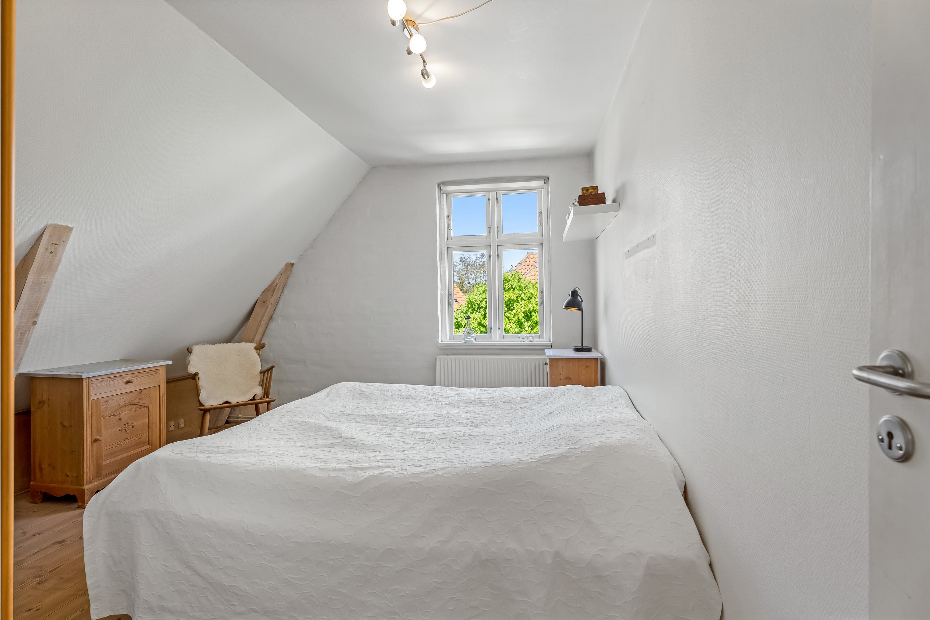 Fremhævet værelse billede i fuldskærmstilstand. Billede af Skovsgårdsvej 25, 4900 Nakskov