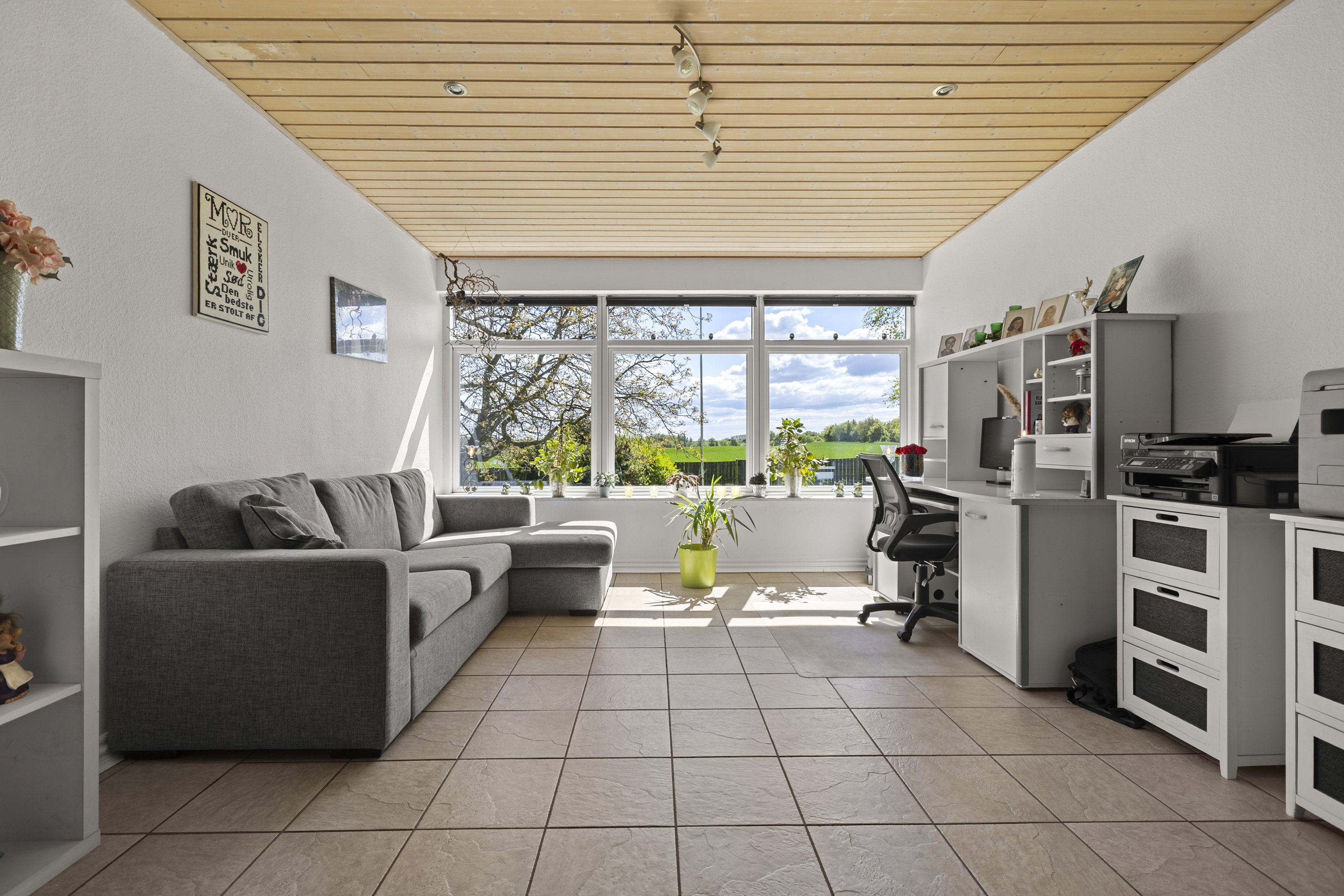 Fremhævet stue billede i fuldskærmstilstand. Billede af Sønderødvej 4, Sønderød, 4291 Ruds Vedby