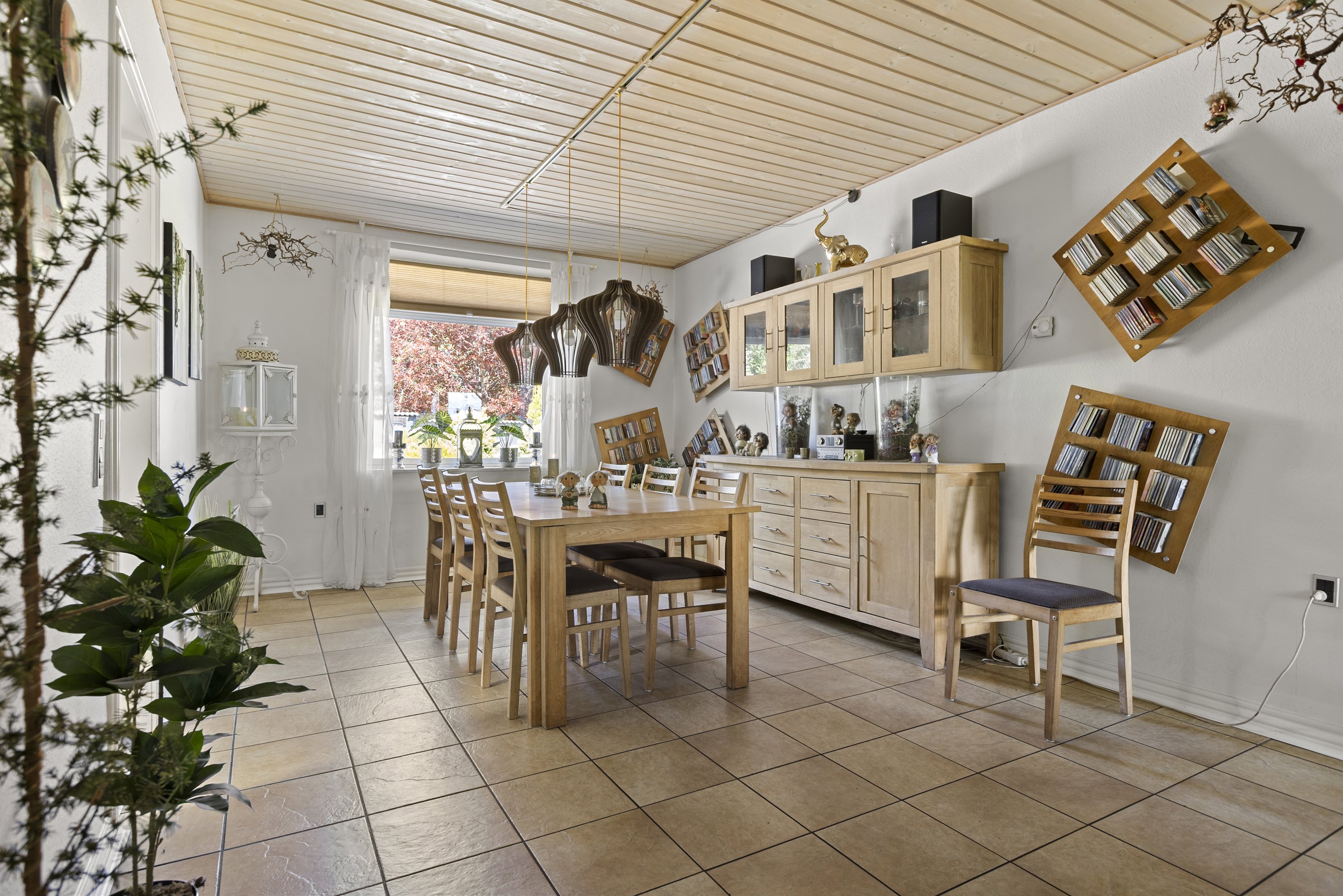 Fremhævet stue billede i fuldskærmstilstand. Billede af Sønderødvej 4, Sønderød, 4291 Ruds Vedby