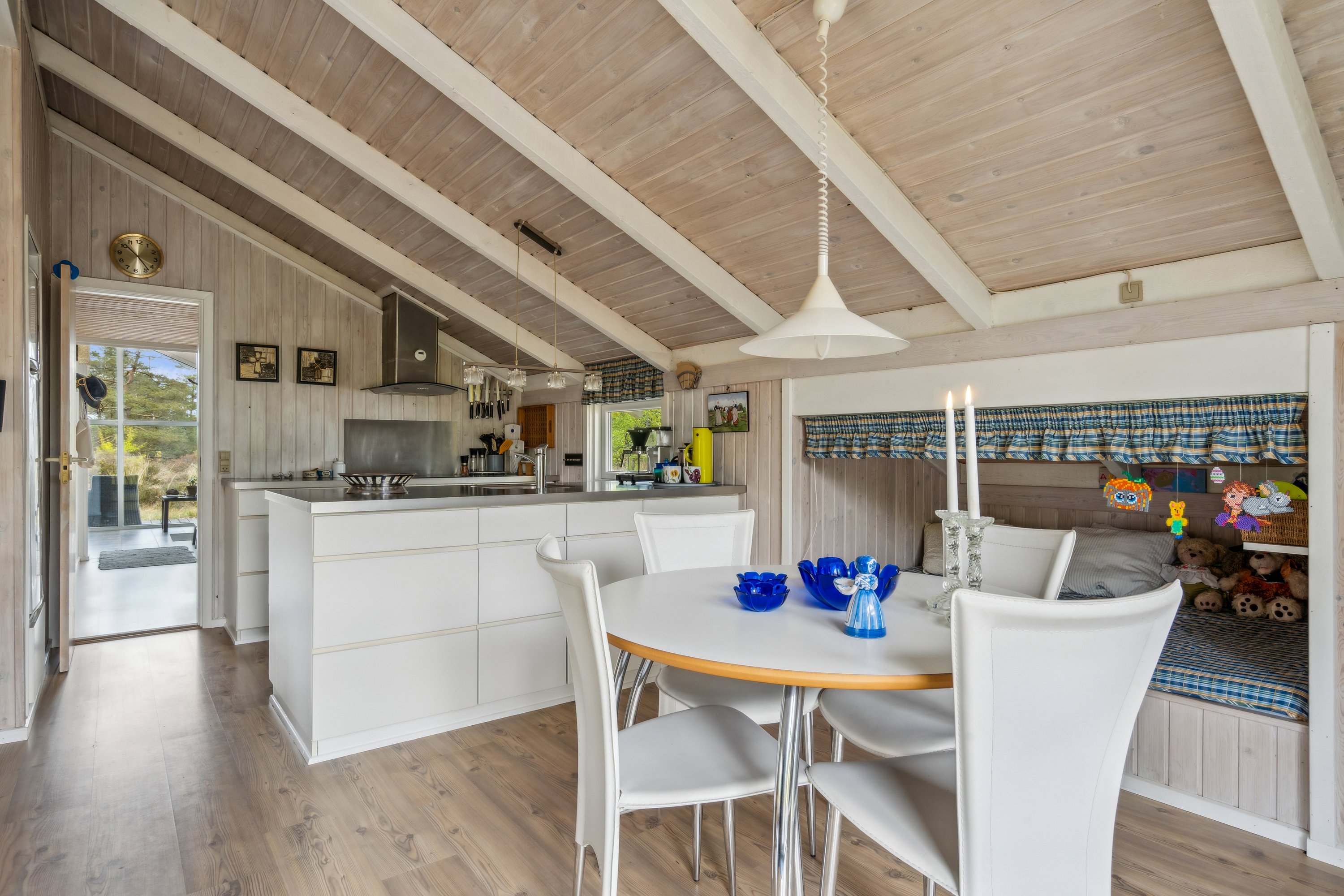 Fremhævet køkken billede i fuldskærmstilstand. Billede af Jenses Jolle 31, Nordmarken, 9940 Læsø