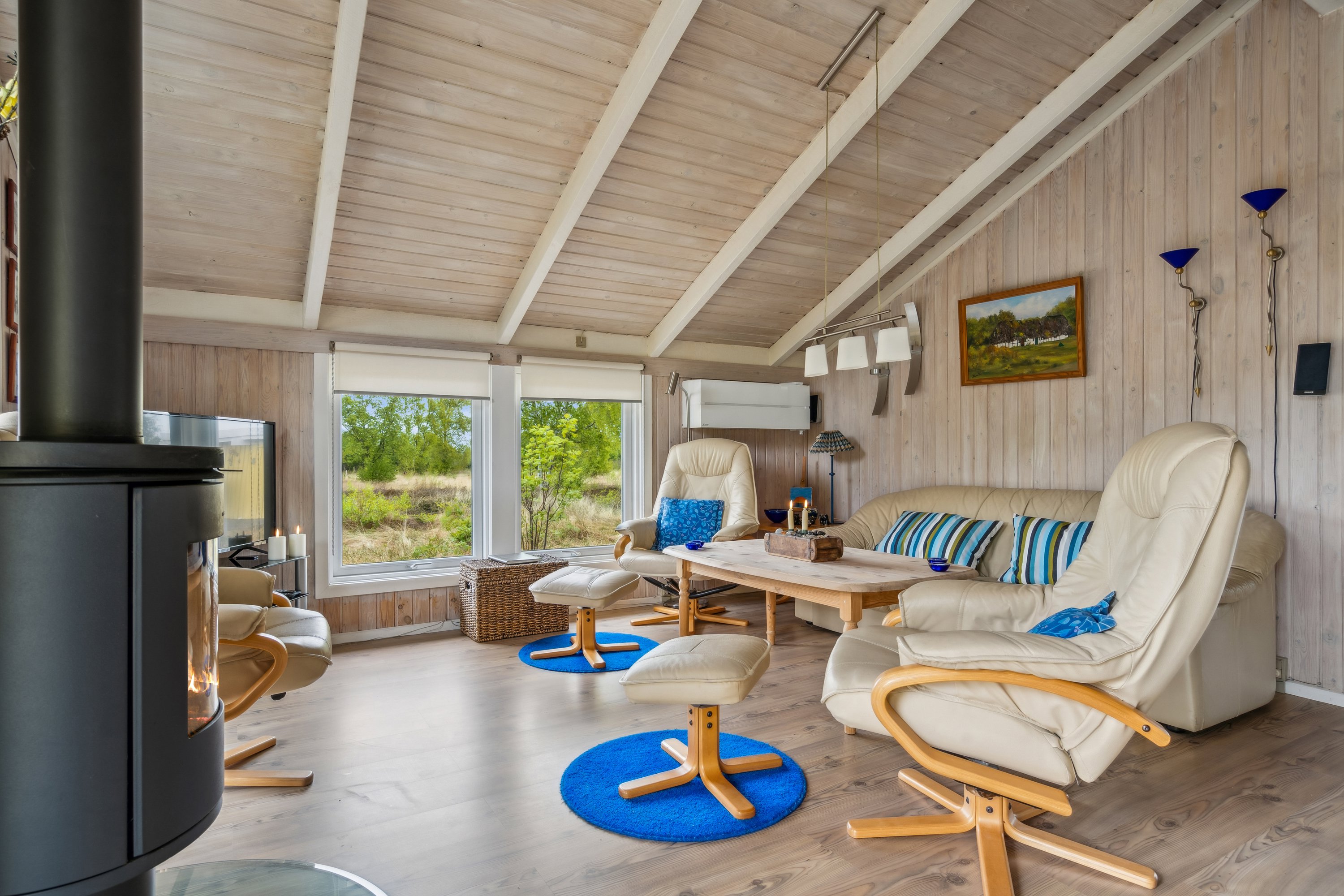 Fremhævet stue billede i fuldskærmstilstand. Billede af Jenses Jolle 31, Nordmarken, 9940 Læsø