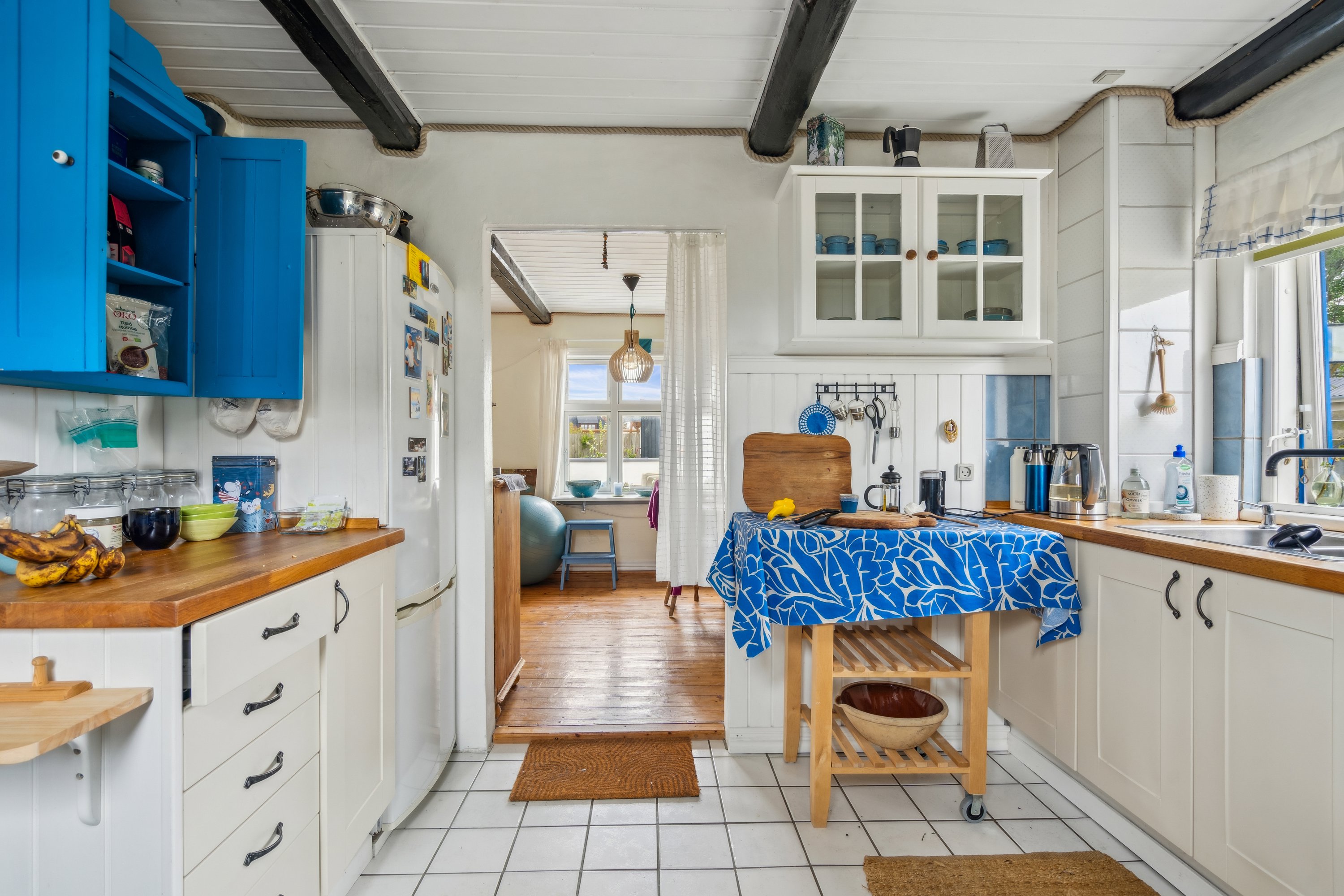 Fremhævet køkken billede i fuldskærmstilstand. Billede af Svanevej 4, Østerby Havn, 9940 Læsø
