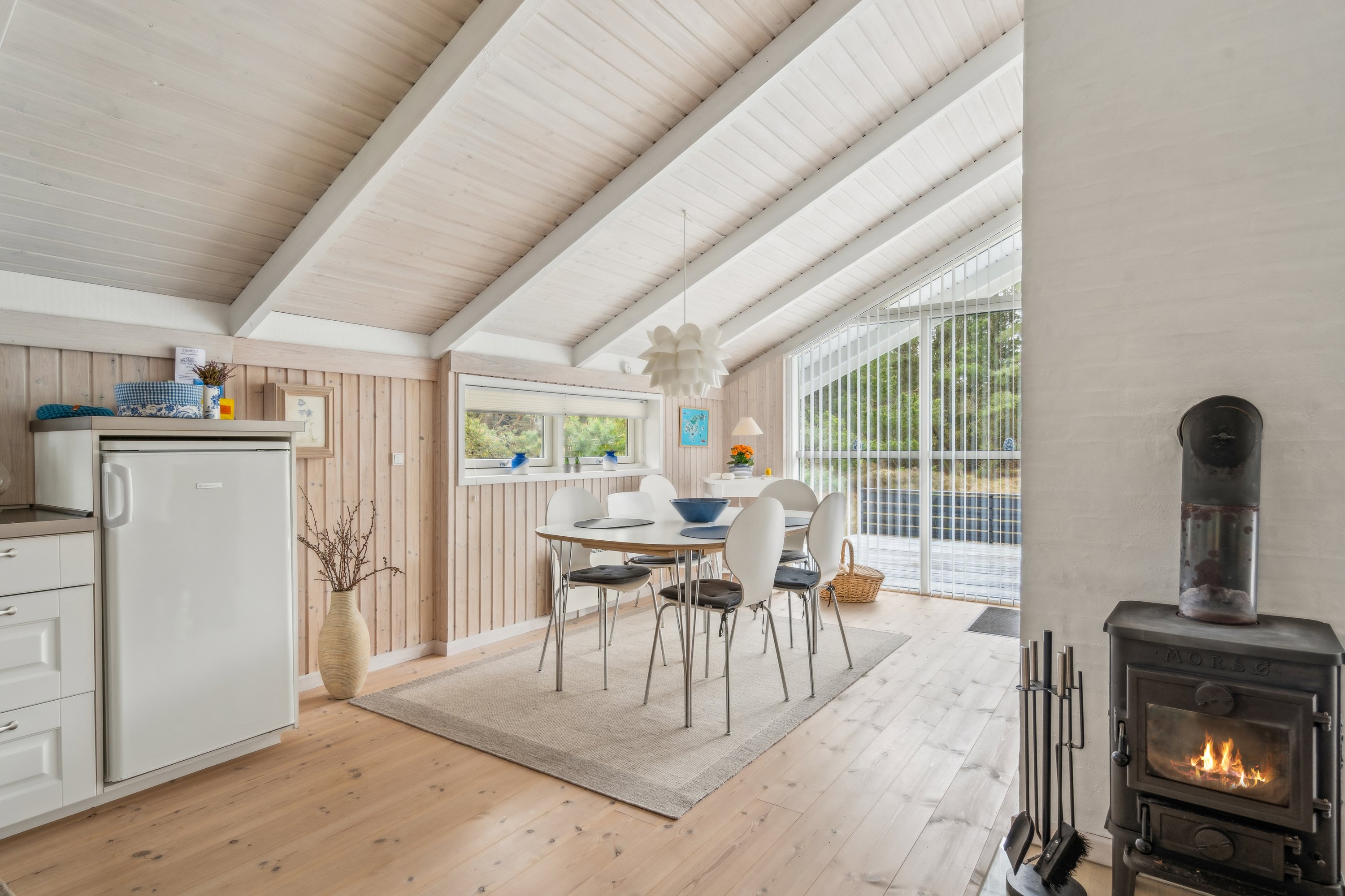 Fremhævet stue billede i fuldskærmstilstand. Billede af Sandskægvej 4, Vesterø, 9940 Læsø