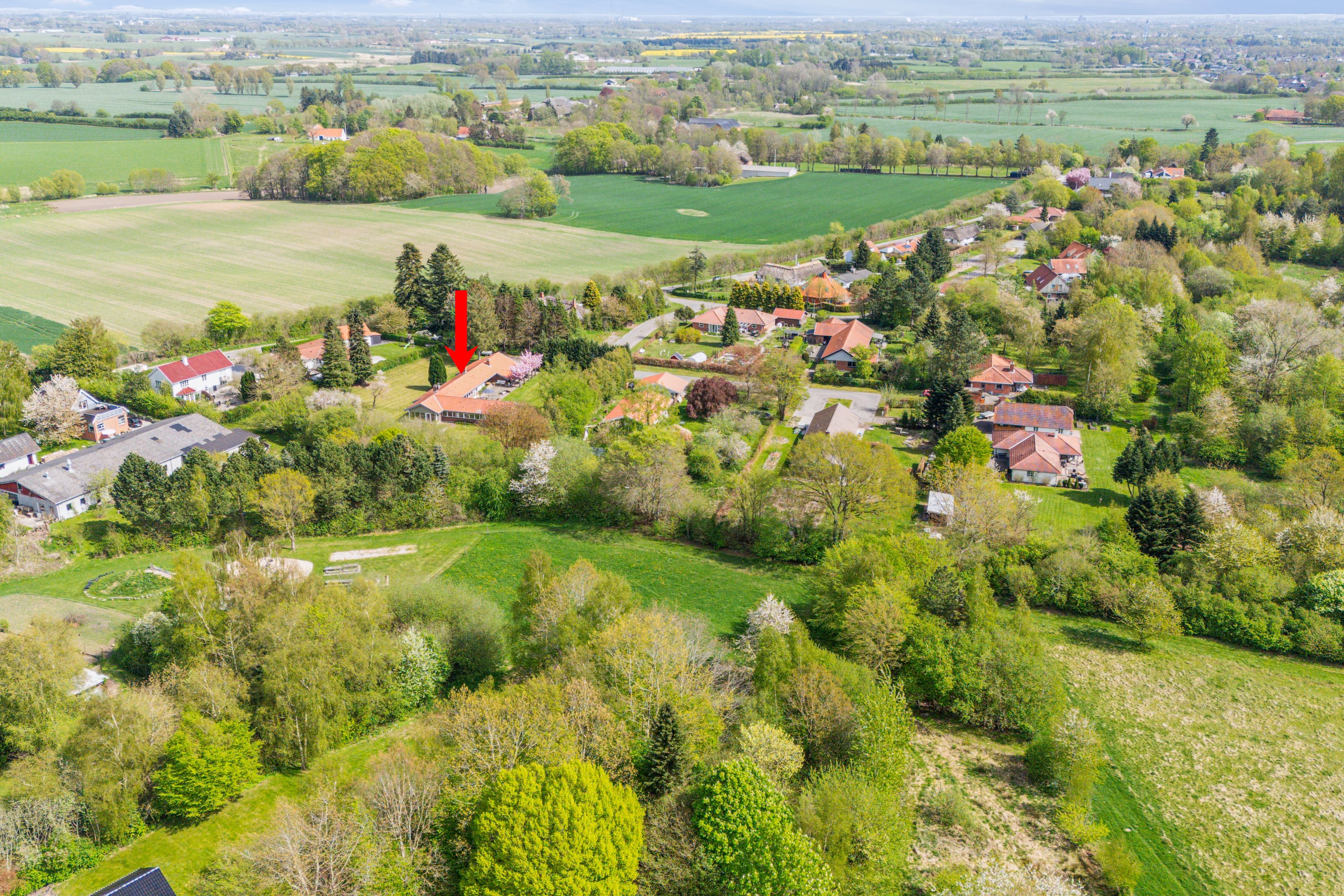 Fremhævet luftfoto billede i fuldskærmstilstand. Billede af Bredbjergvej 72, Bredbjerg, 5462 Morud