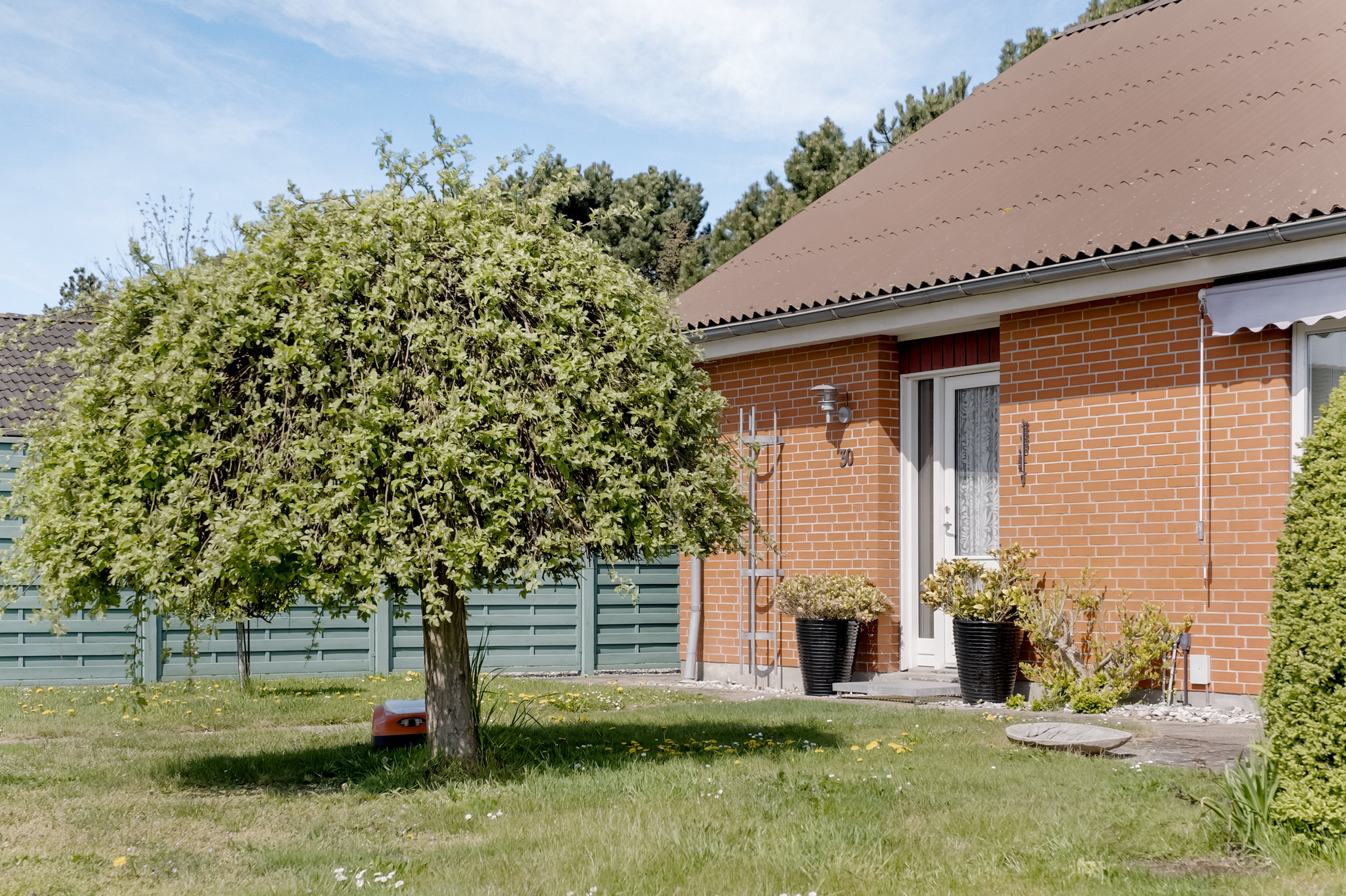 Rækkehus: Facade på Skonnertvej 30, 5960 Marstal