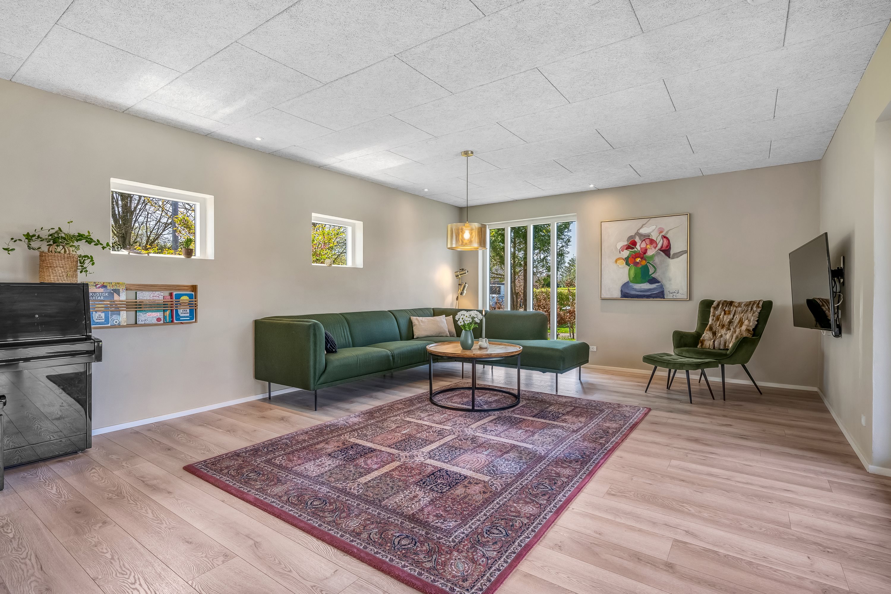 Fremhævet stue billede i fuldskærmstilstand. Billede af Kløvermarken 27, 7500 Holstebro