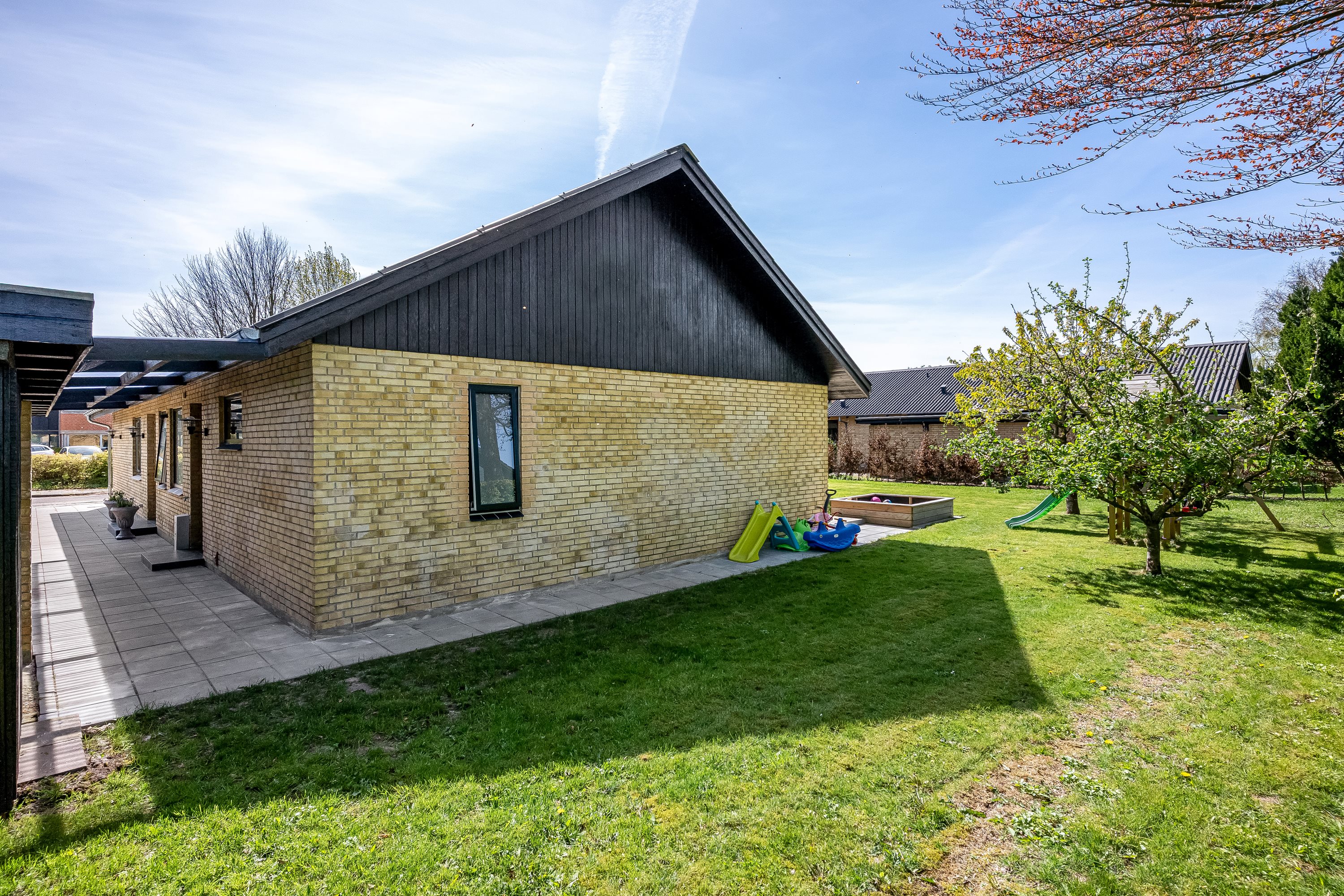 Fremhævet ejendommen billede i fuldskærmstilstand. Billede af Kløvermarken 27, 7500 Holstebro