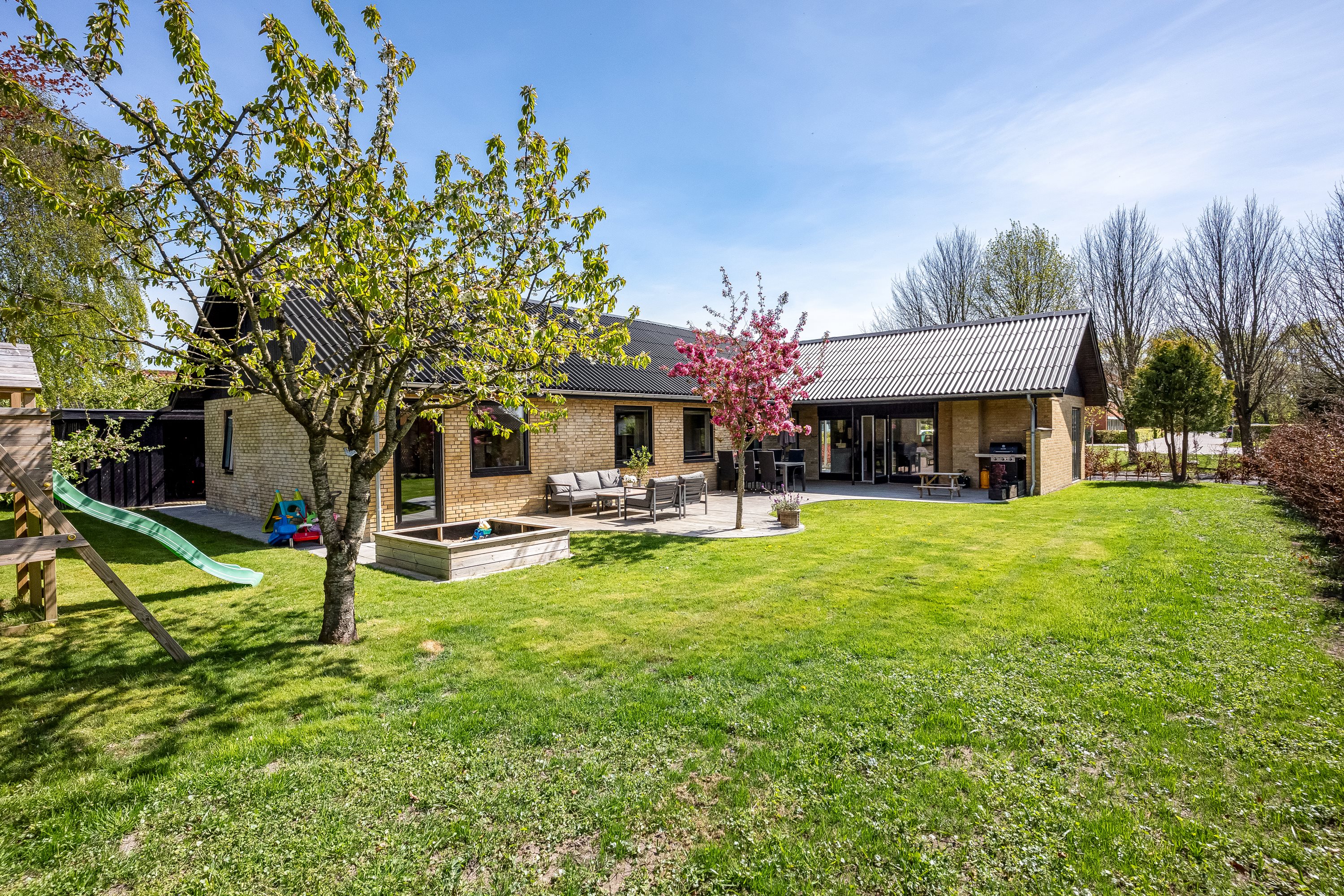 Villa: Ejendommen på Kløvermarken 27, 7500 Holstebro