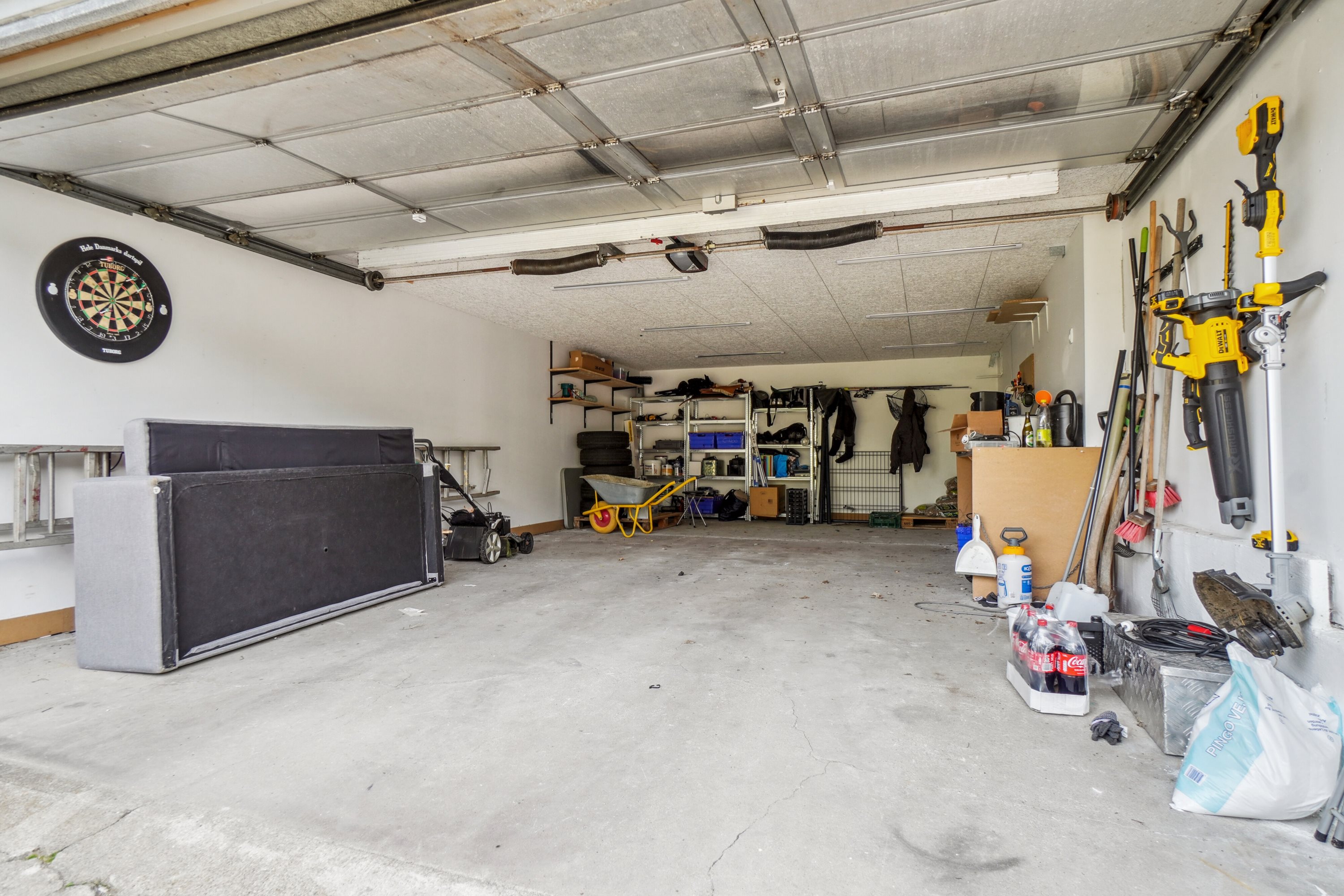 Fremhævet garage billede i fuldskærmstilstand. Billede af Mosegade 40F, 8722 Hedensted