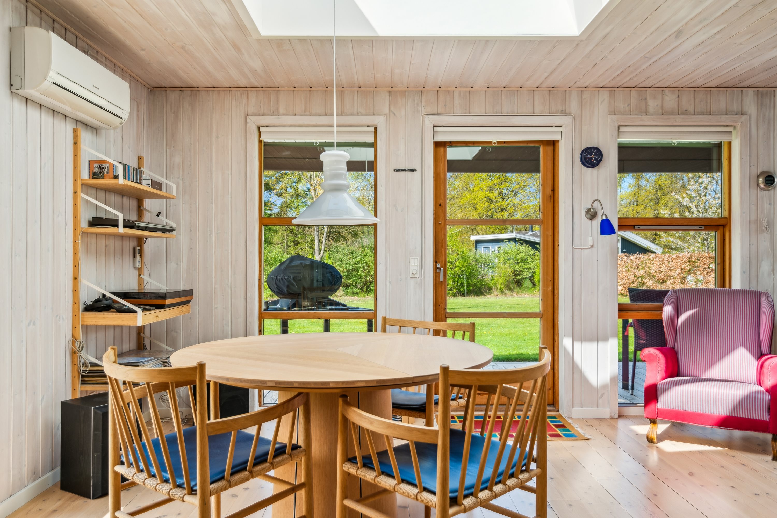Fremhævet spisestue billede i fuldskærmstilstand. Billede af Bøgevej 1, Vesterø, 9940 Læsø
