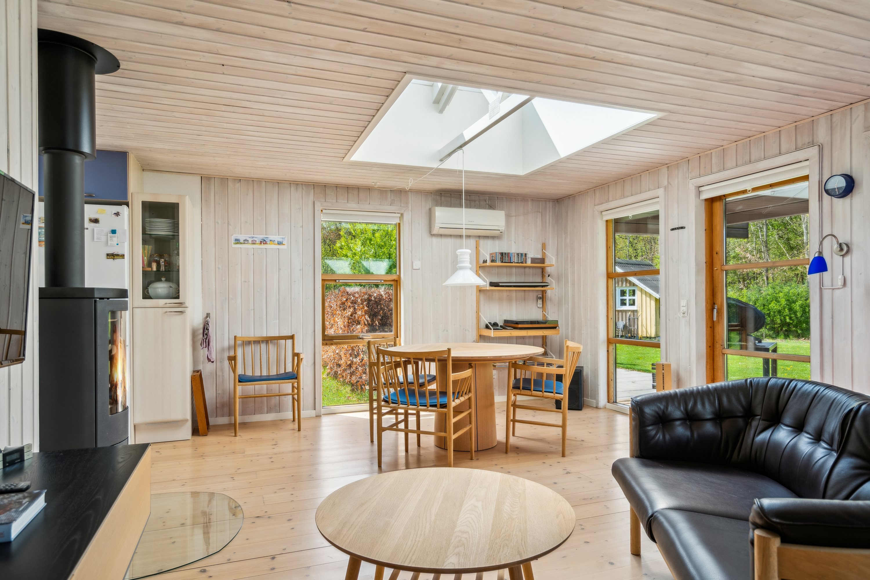 Fremhævet stue billede i fuldskærmstilstand. Billede af Bøgevej 1, Vesterø, 9940 Læsø