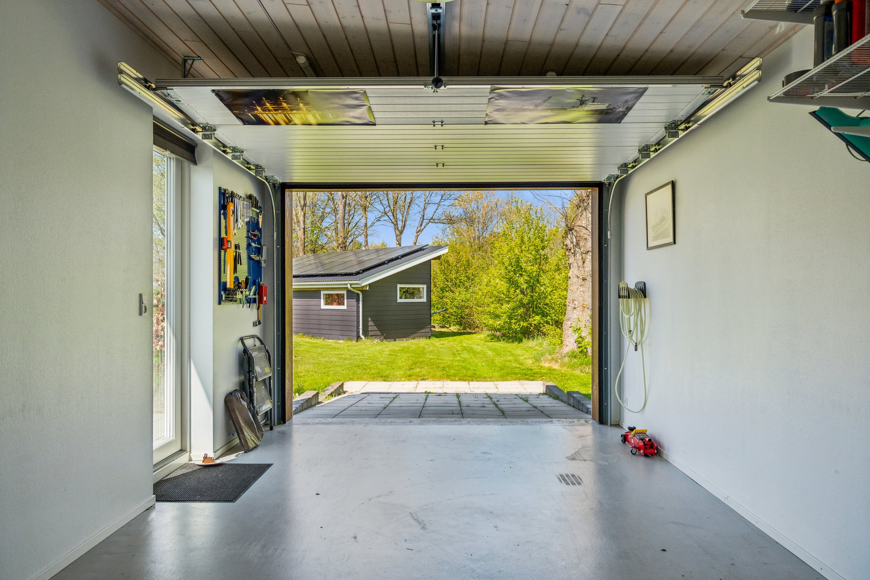 Fremhævet garage billede i fuldskærmstilstand. Billede af Bøgevej 1, Vesterø, 9940 Læsø