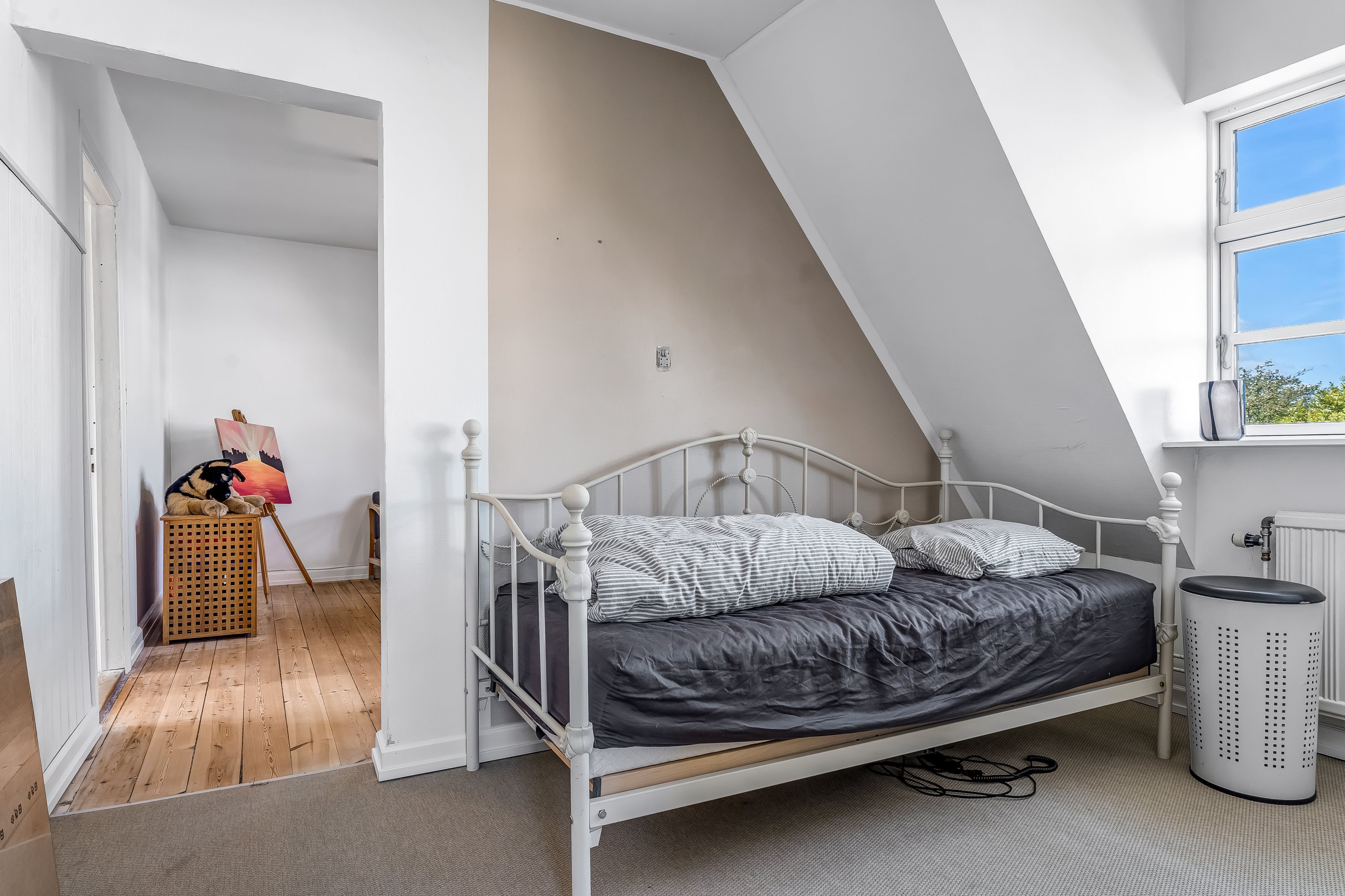 Fremhævet andet billede i fuldskærmstilstand. Billede af Østre Alle 71, 4800 Nykøbing F