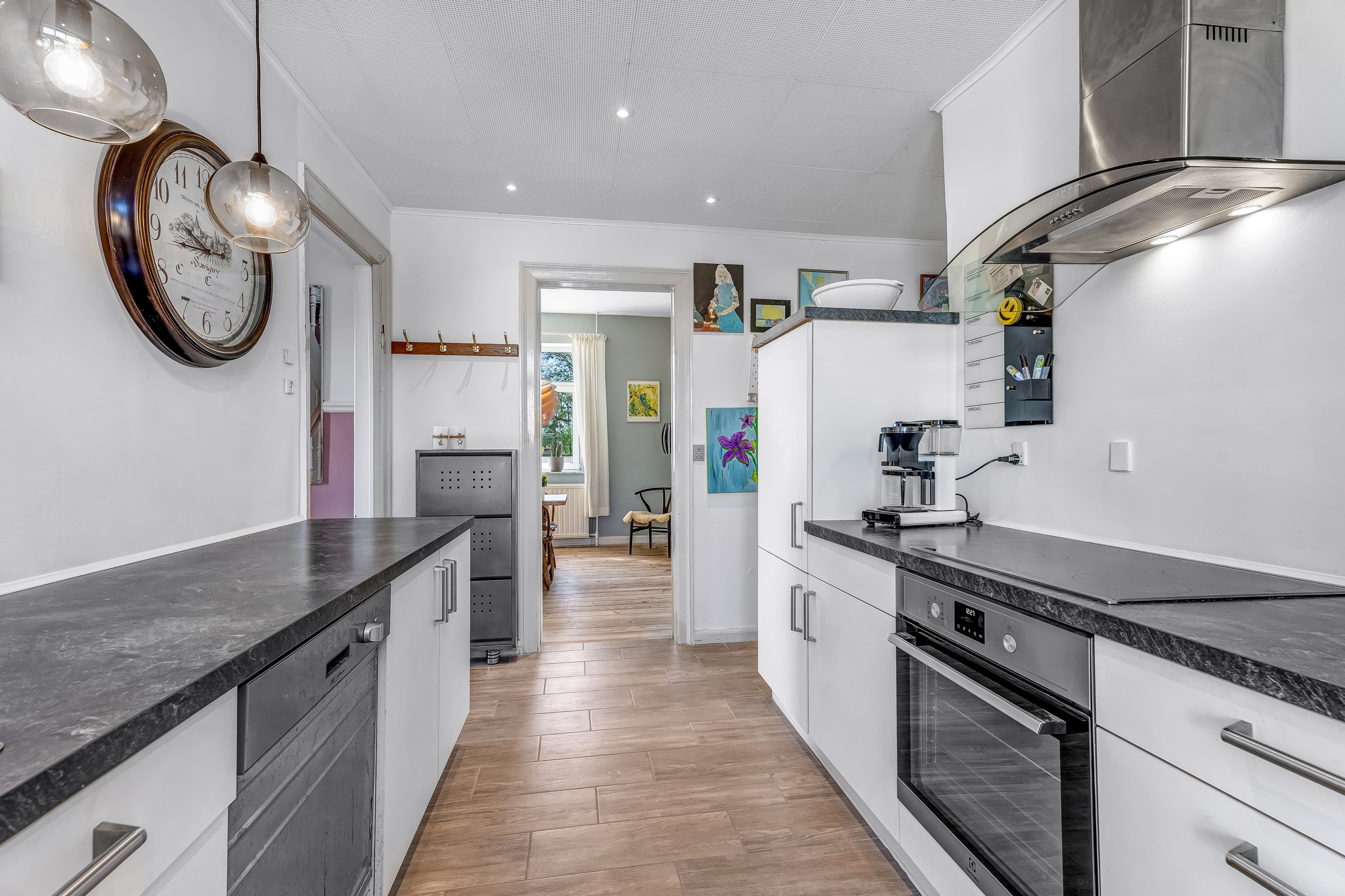 Fremhævet køkken billede i fuldskærmstilstand. Billede af Østre Alle 71, 4800 Nykøbing F