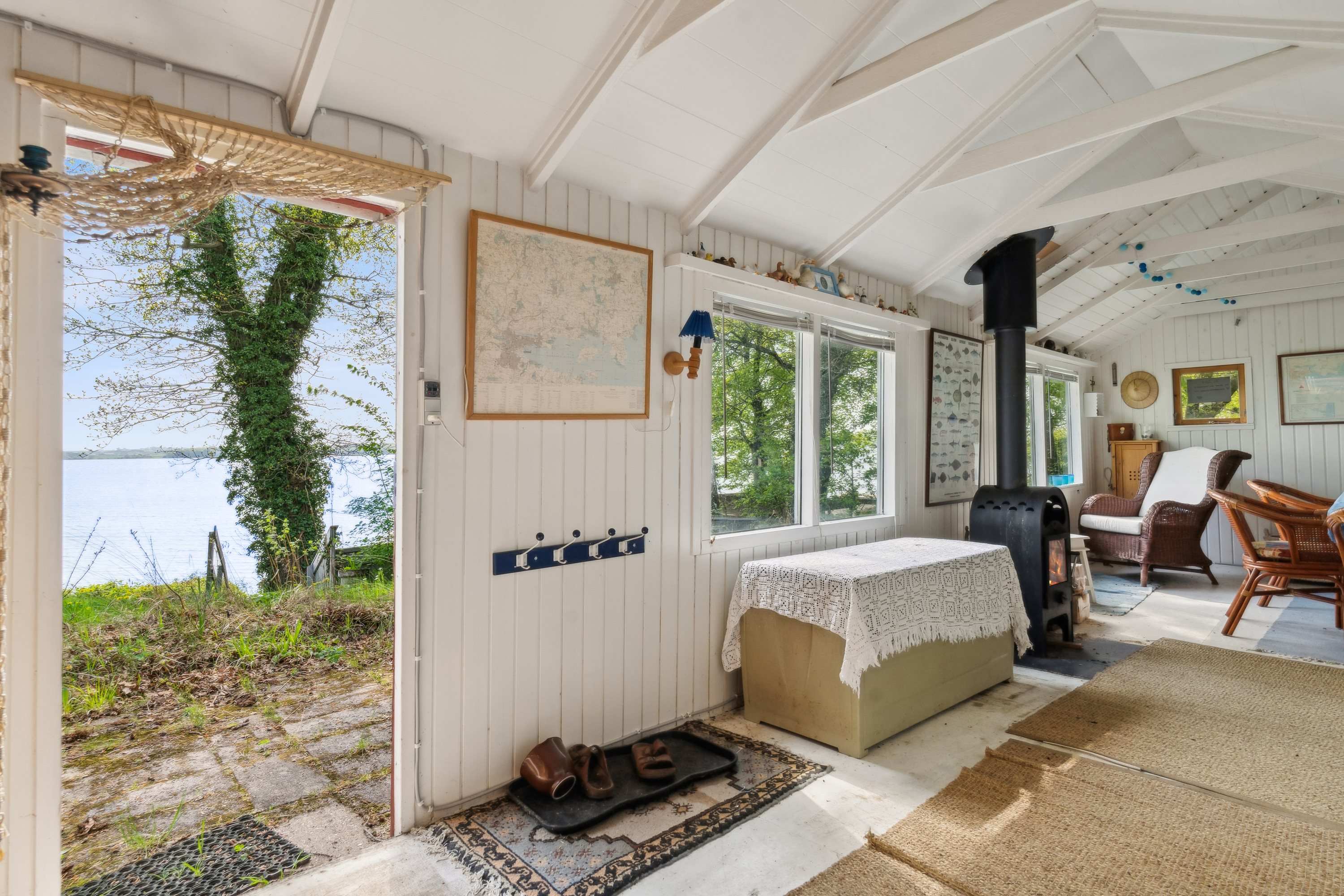 Fremhævet stue billede i fuldskærmstilstand. Billede af Elbækskovvej 22, Stensballe, 8700 Horsens