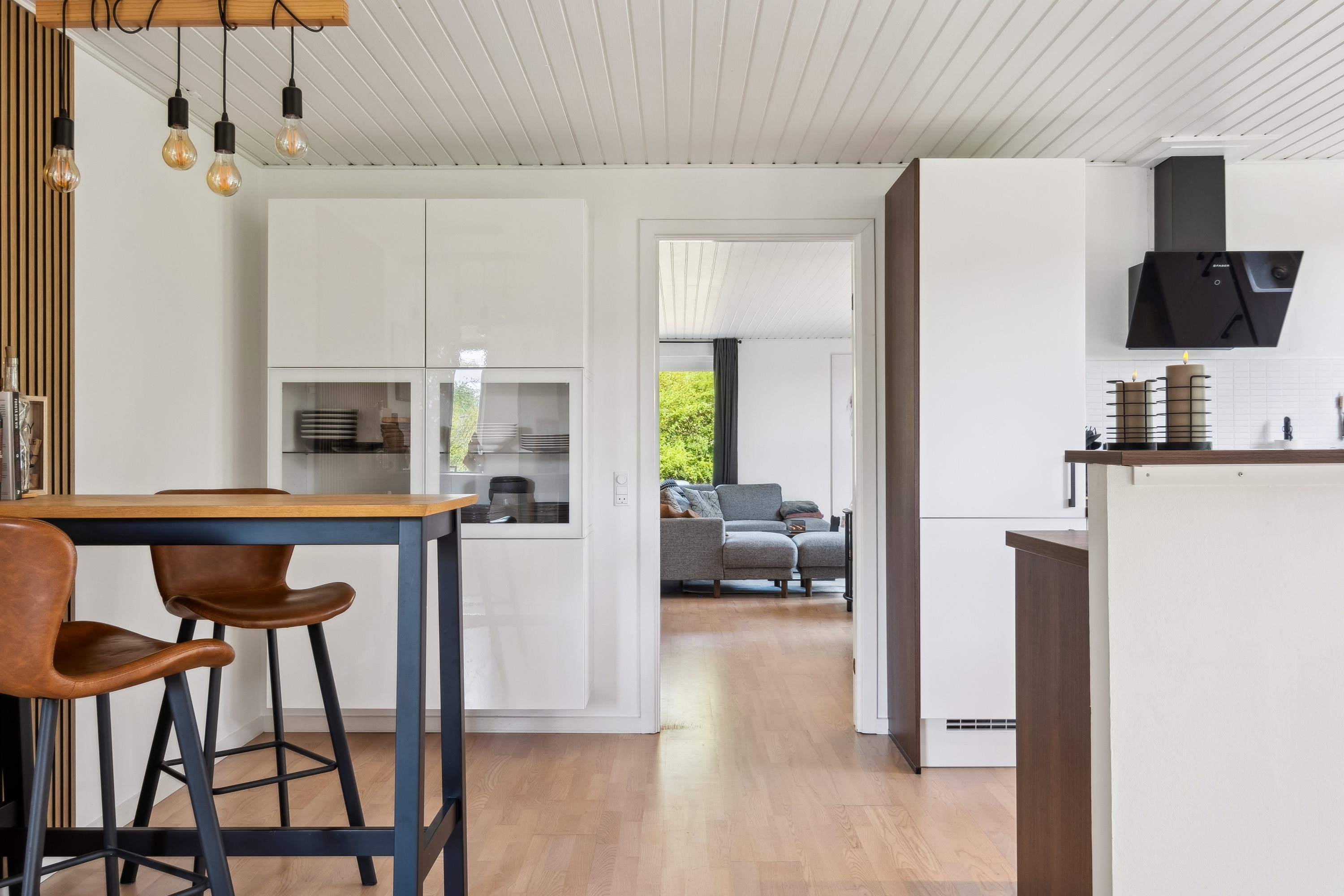 Fremhævet køkken billede i fuldskærmstilstand. Billede af Sogneskellet 26, 8732 Hovedgård