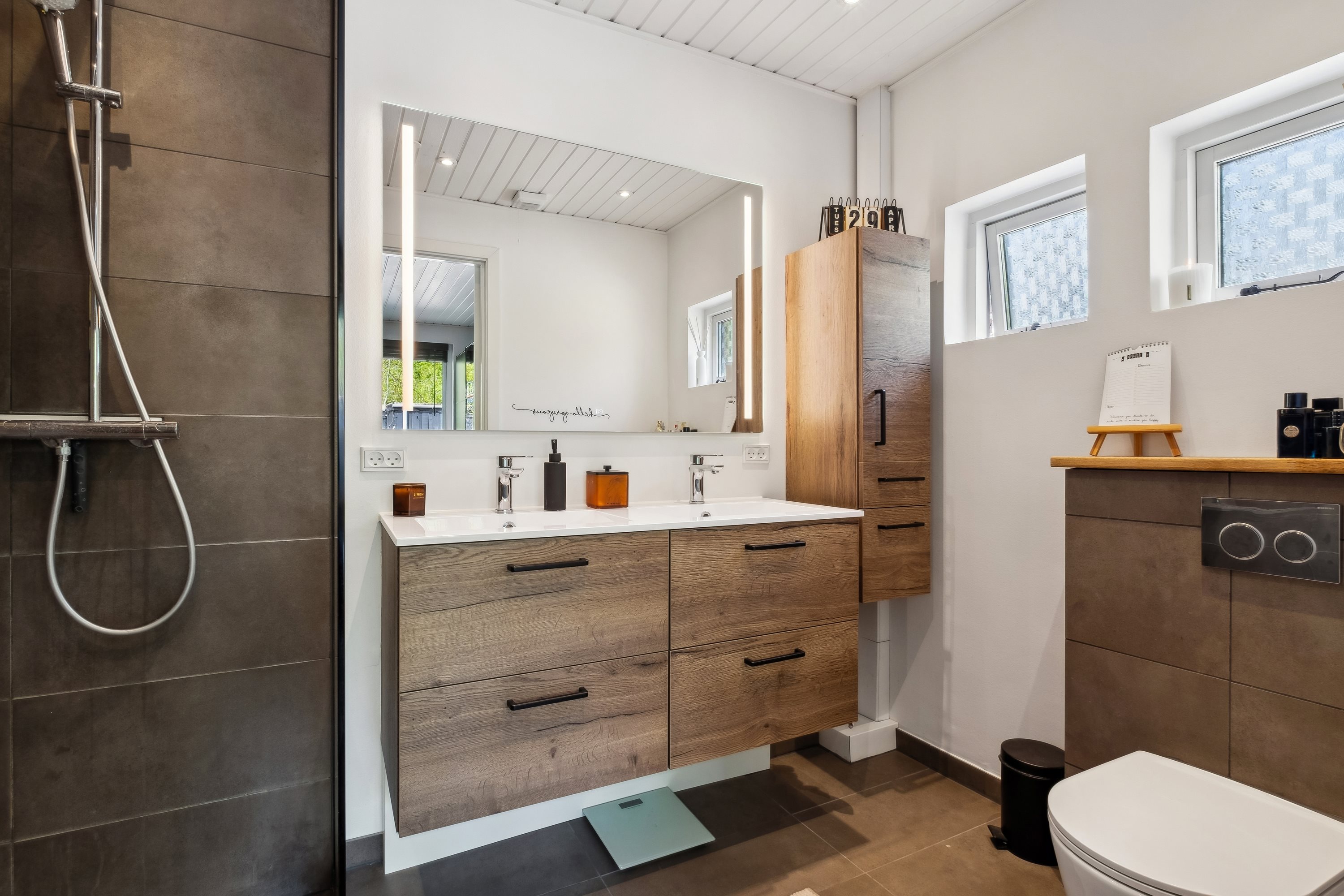 Fremhævet badeværelse billede i fuldskærmstilstand. Billede af Sogneskellet 26, 8732 Hovedgård