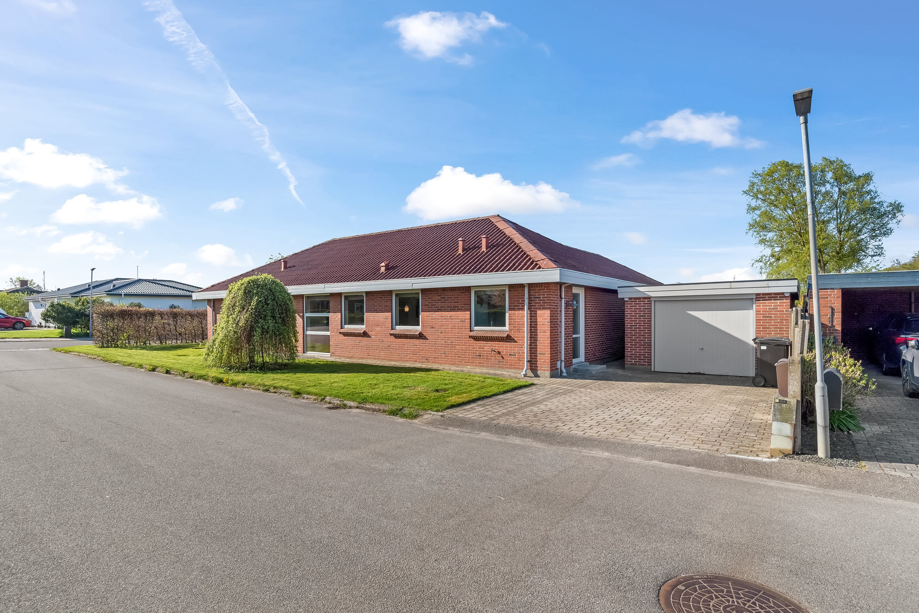 Fremhævet ejendommen billede i fuldskærmstilstand. Billede af Blomstervænget 11, Rindum, 6950 Ringkøbing