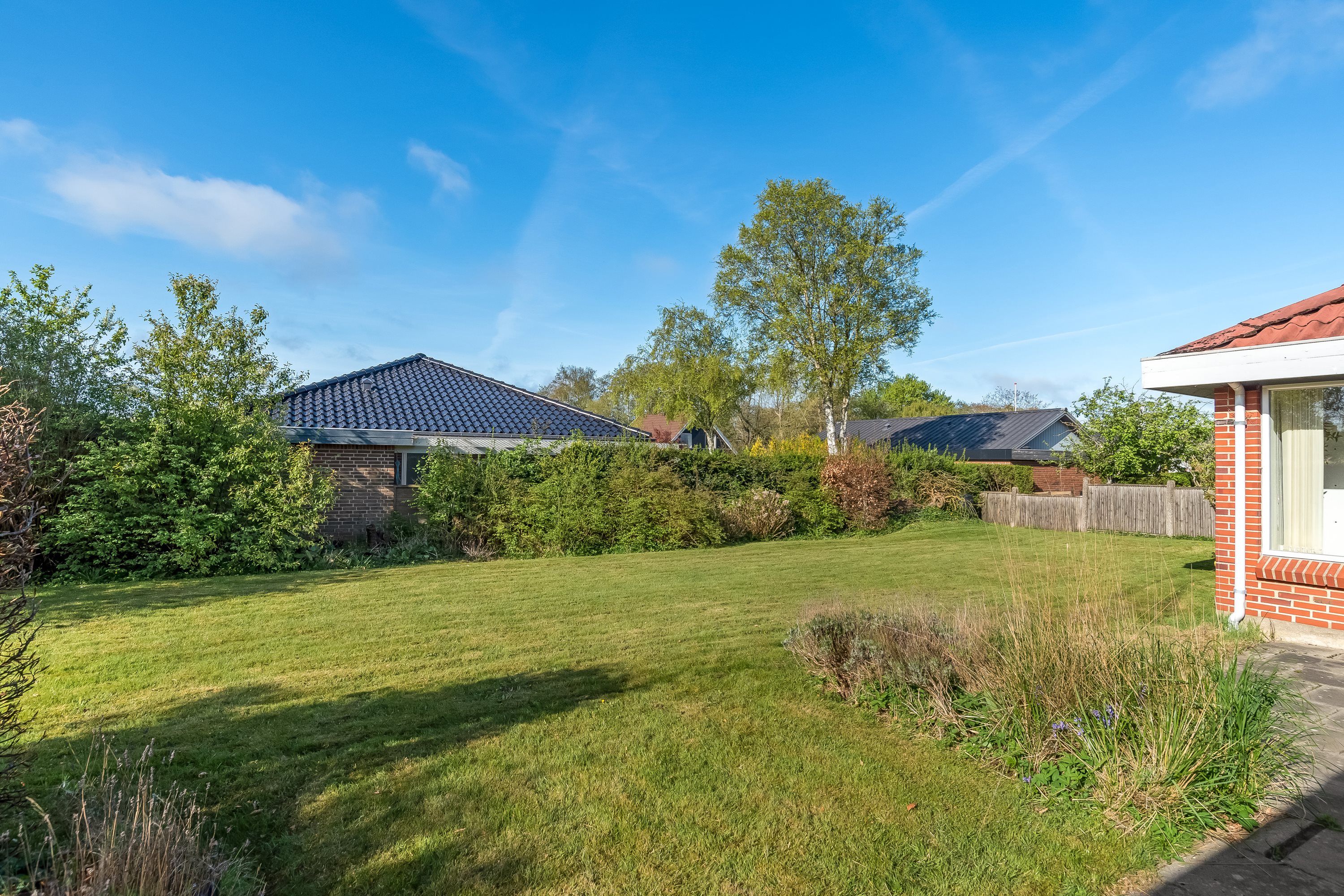 Fremhævet have billede i fuldskærmstilstand. Billede af Blomstervænget 11, Rindum, 6950 Ringkøbing