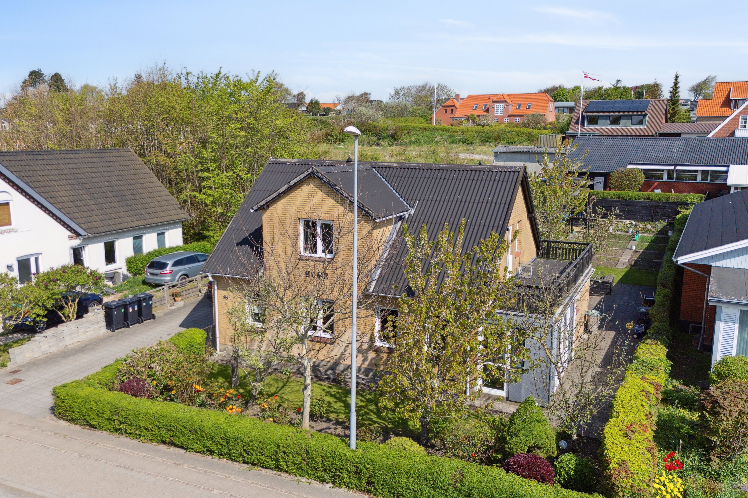 Villa: Set fra vejen på Hundborgvej 98, Tingstrup, 7700 Thisted