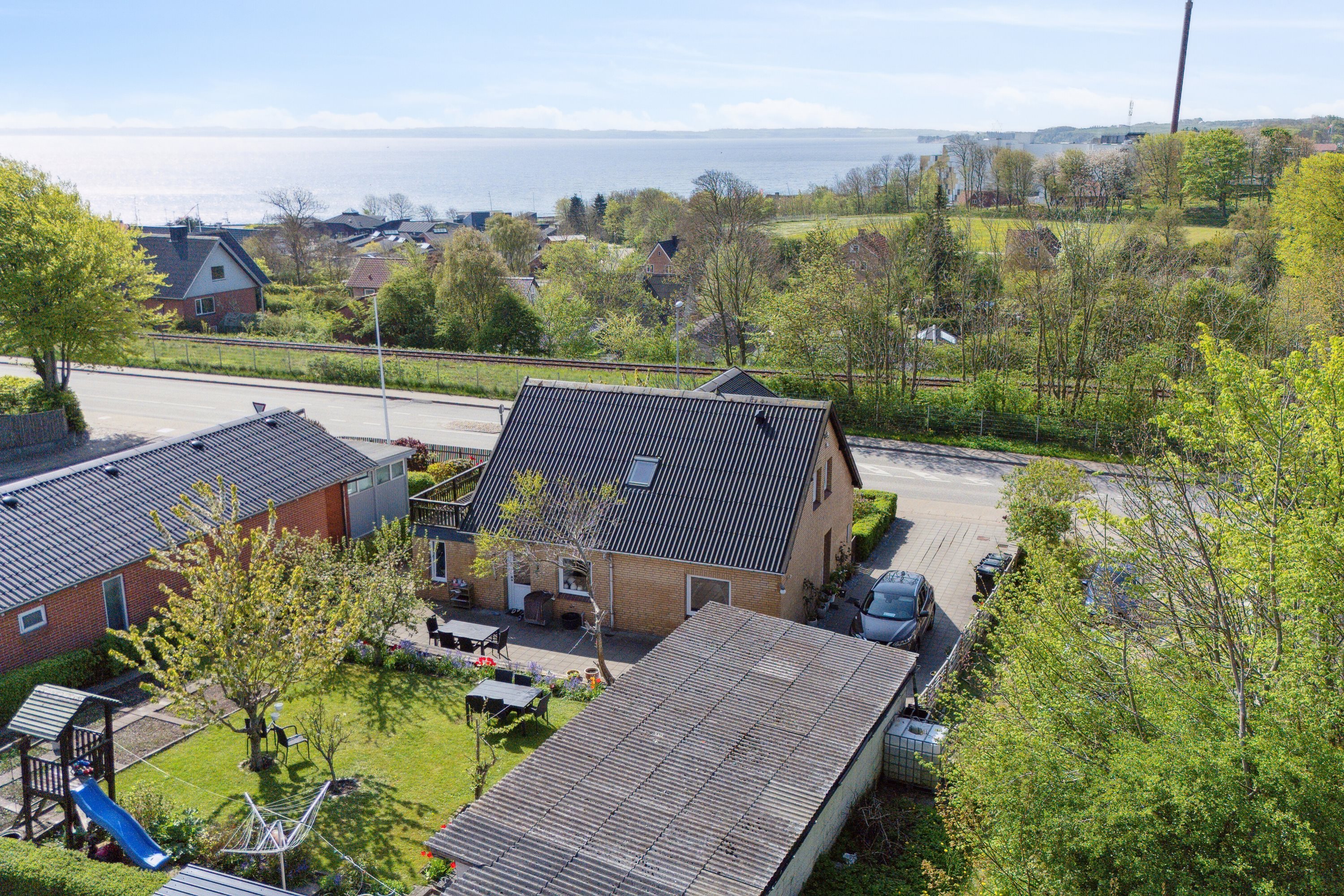 Fremhævet luftfoto billede i fuldskærmstilstand. Billede af Hundborgvej 98, Tingstrup, 7700 Thisted