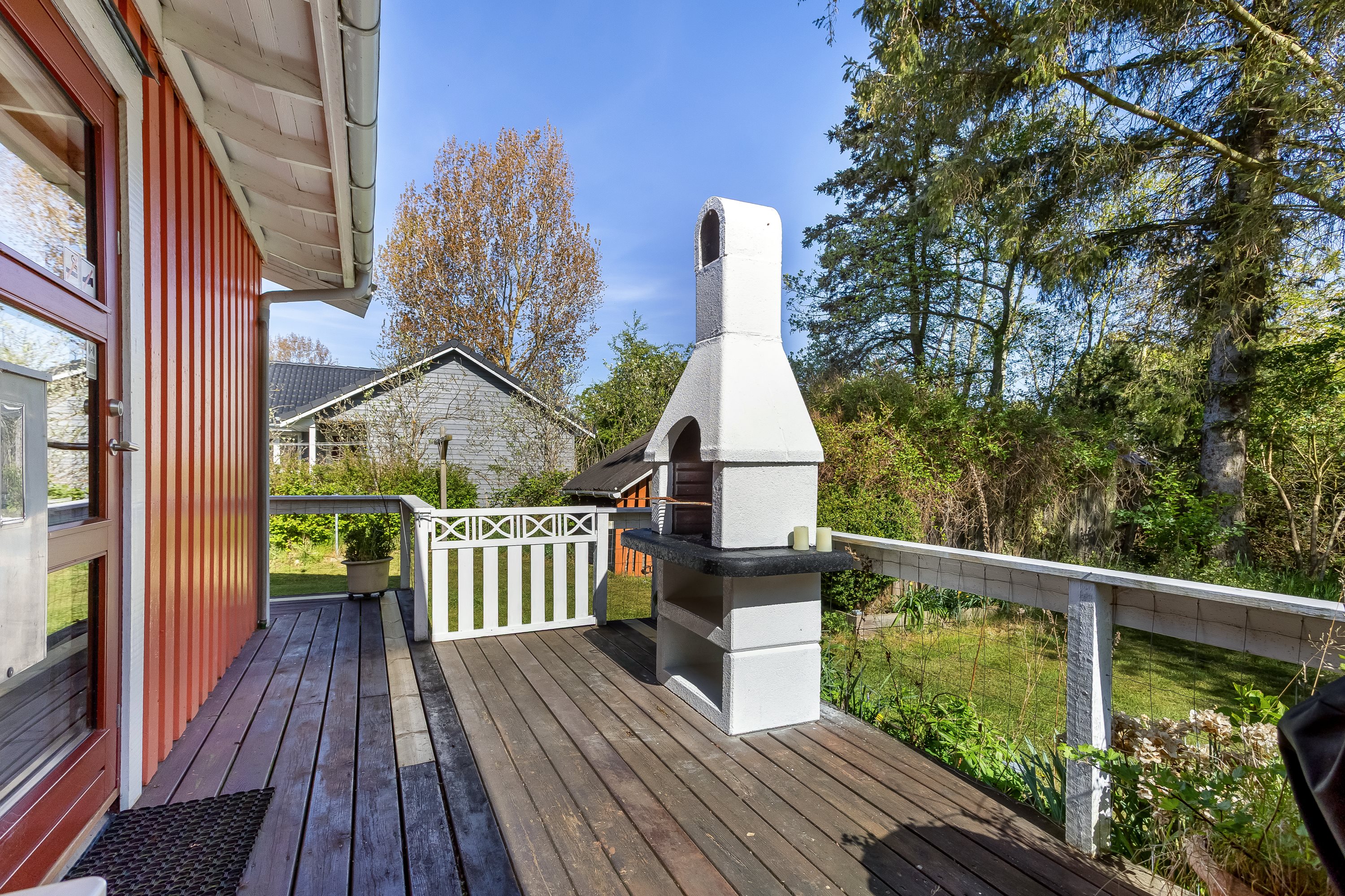 Fremhævet terrasse billede i fuldskærmstilstand. Billede af Elmestræde 16, Hummingen, 4983 Dannemare