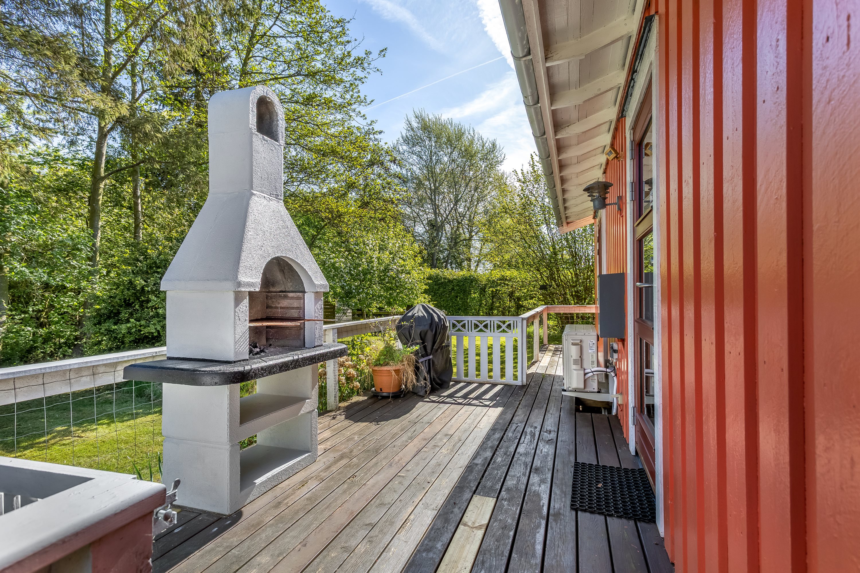 Fremhævet terrasse billede i fuldskærmstilstand. Billede af Elmestræde 16, Hummingen, 4983 Dannemare