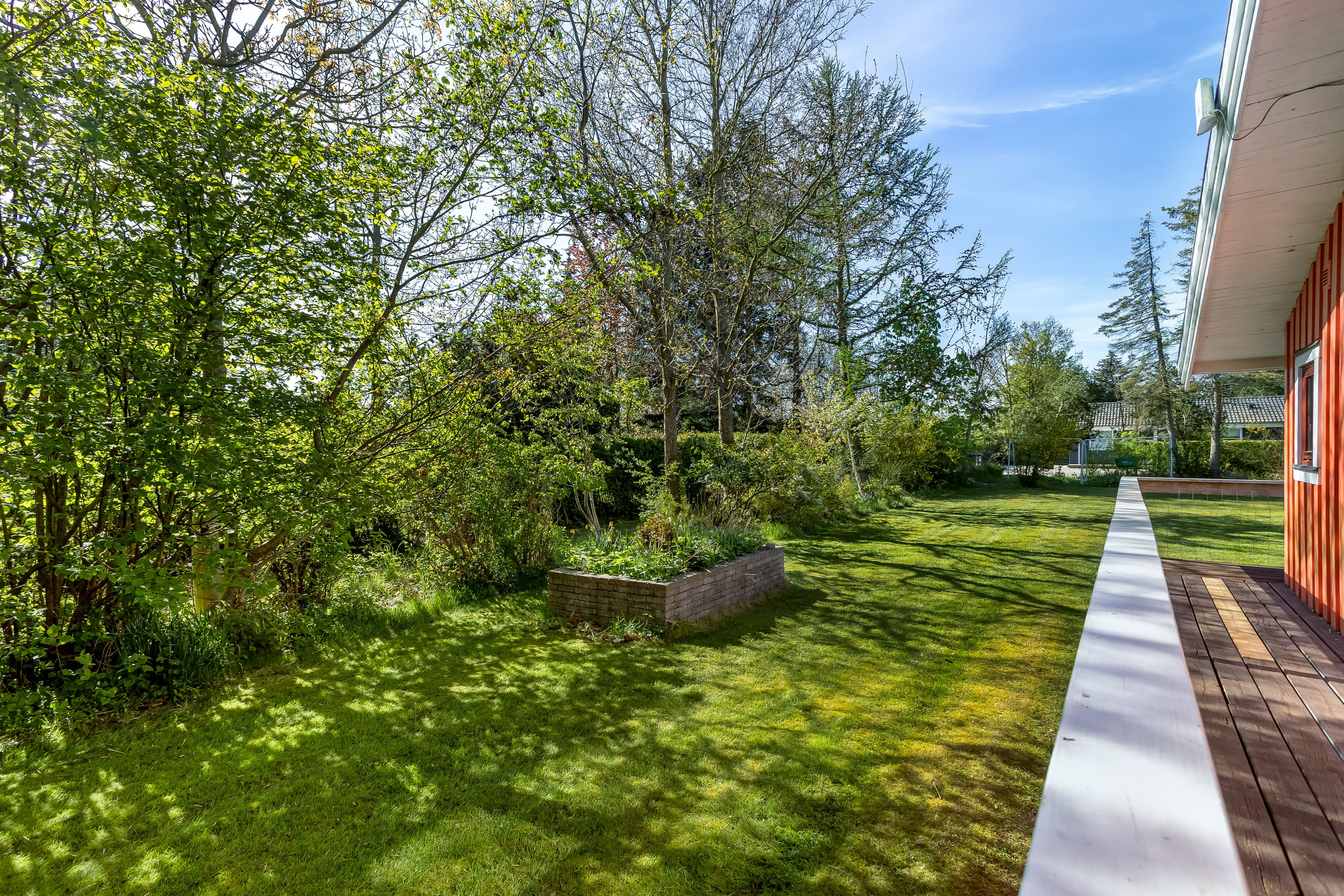 Fremhævet have billede i fuldskærmstilstand. Billede af Elmestræde 16, Hummingen, 4983 Dannemare