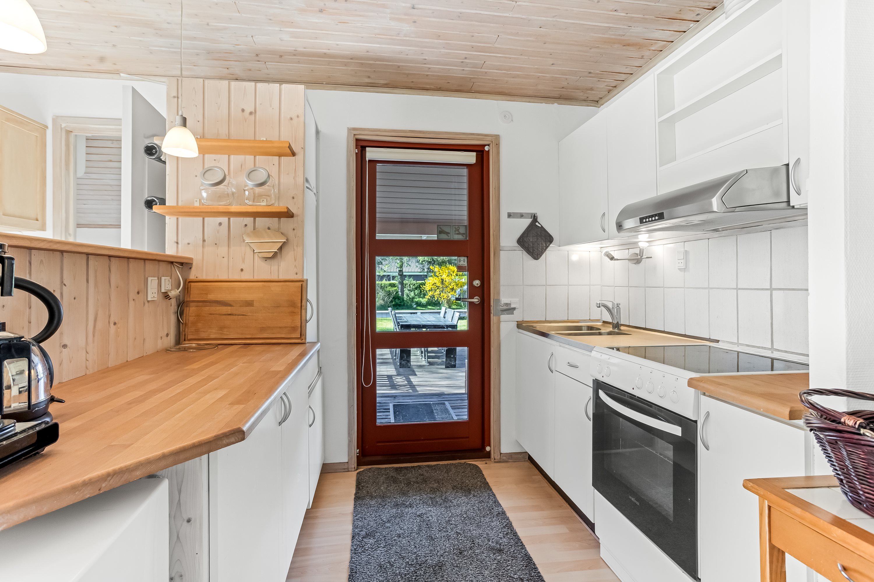 Miniaturebillede 1: køkken. Billede af Elmestræde 16, Hummingen, 4983 Dannemare