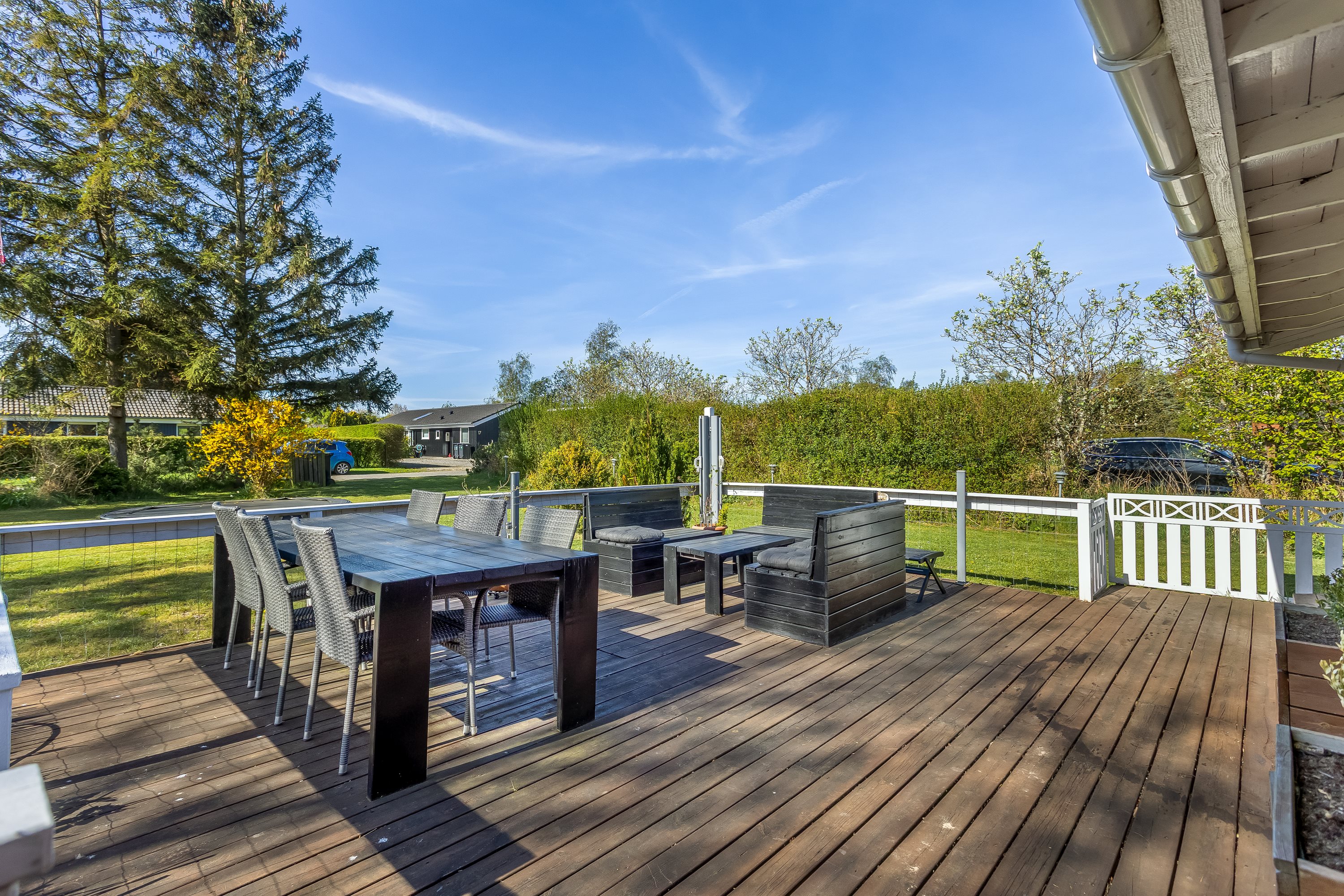 Fremhævet terrasse billede i fuldskærmstilstand. Billede af Elmestræde 16, Hummingen, 4983 Dannemare