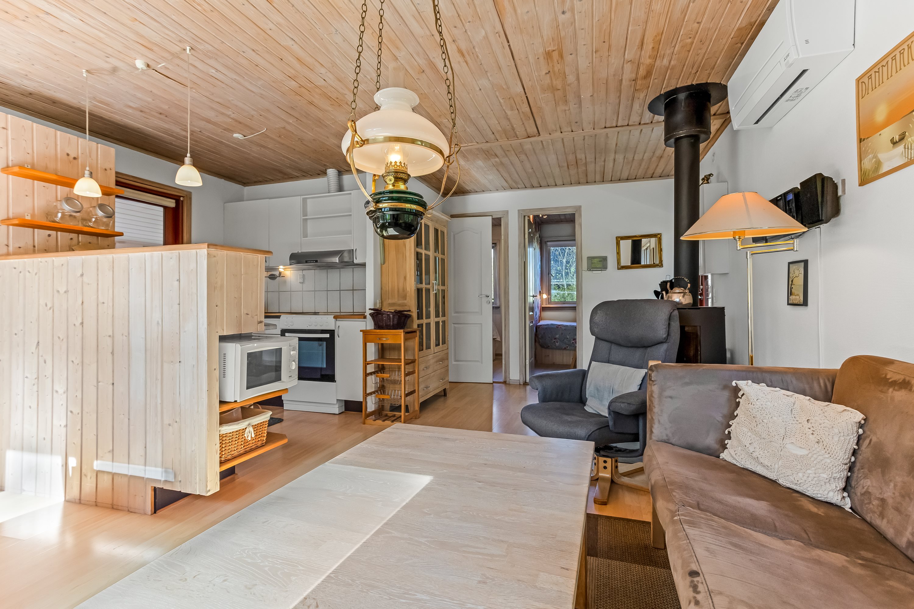 Fremhævet stue billede i fuldskærmstilstand. Billede af Elmestræde 16, Hummingen, 4983 Dannemare