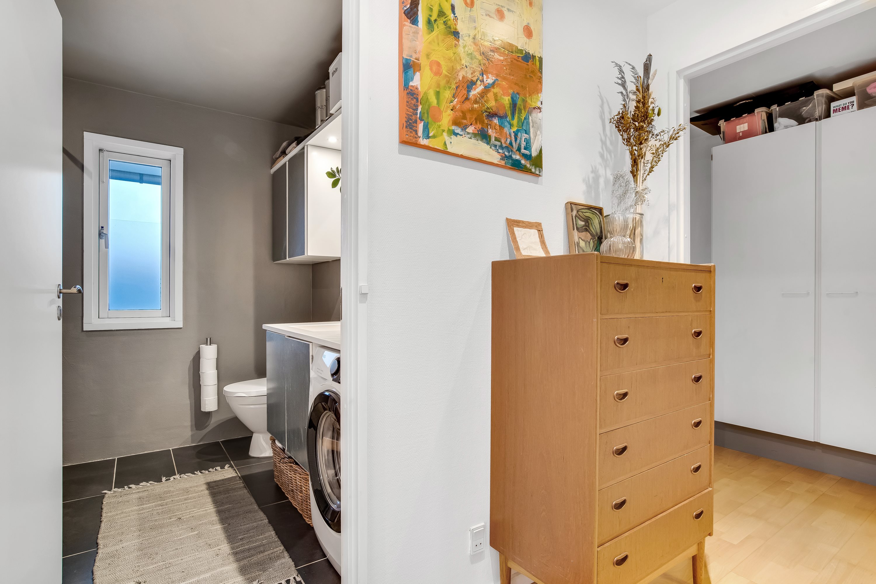 Fremhævet gang billede i fuldskærmstilstand. Billede af Thorshammer 80, 7500 Holstebro