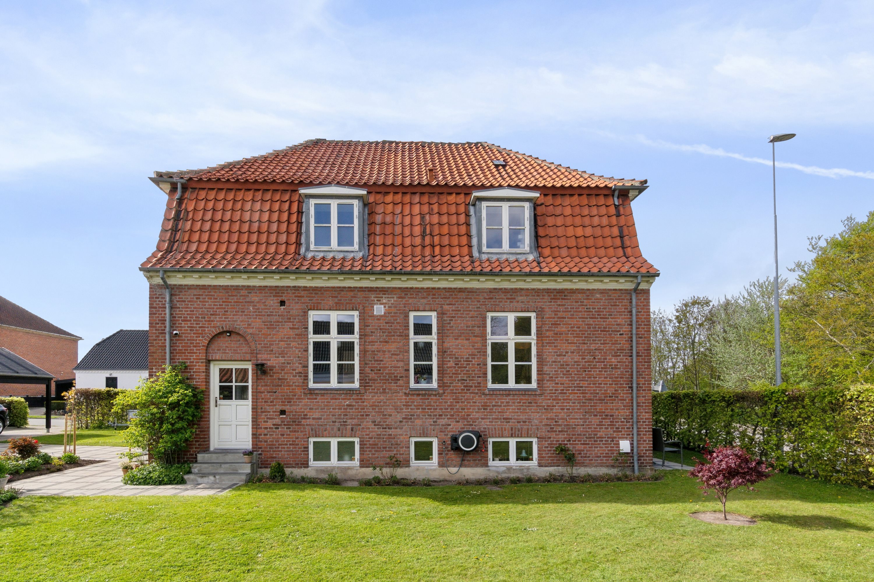 Fremhævet set fra haven billede i fuldskærmstilstand. Billede af Elmegade 22, 7700 Thisted