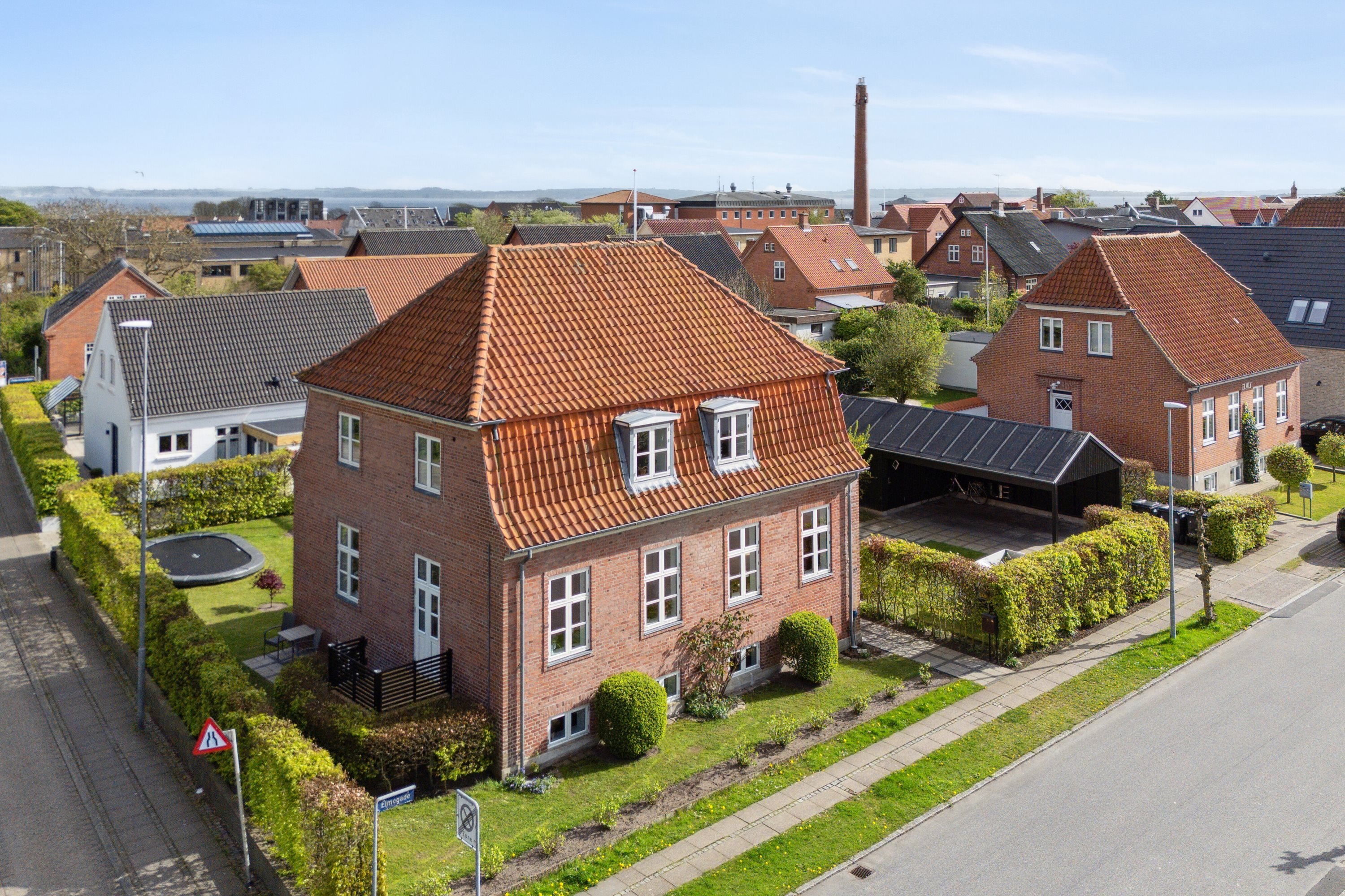 Fremhævet udendørs billede i fuldskærmstilstand. Billede af Elmegade 22, 7700 Thisted