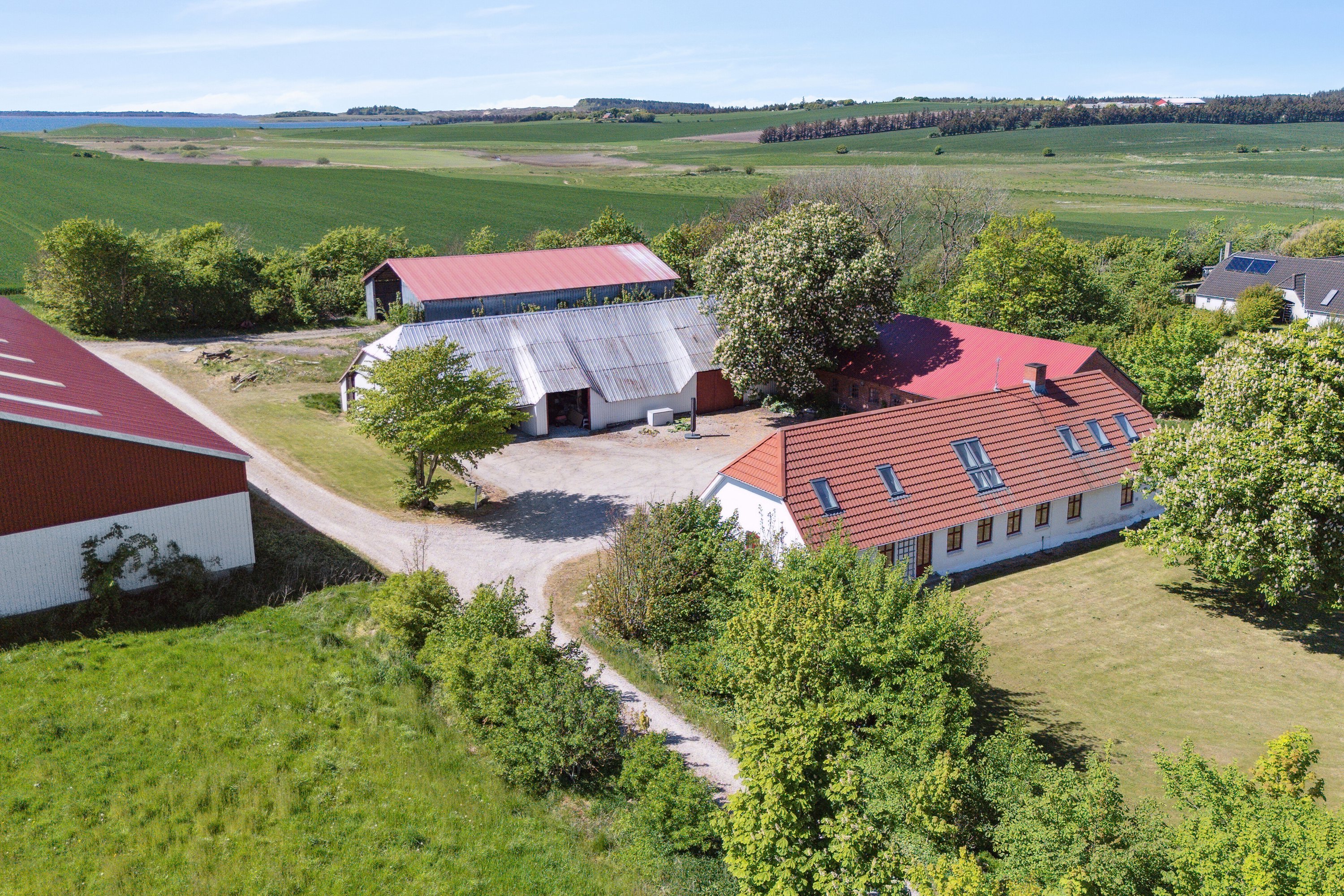 Miniaturebillede 2: set fra haven. Billede af Holmevej 13, Nors, 7700 Thisted