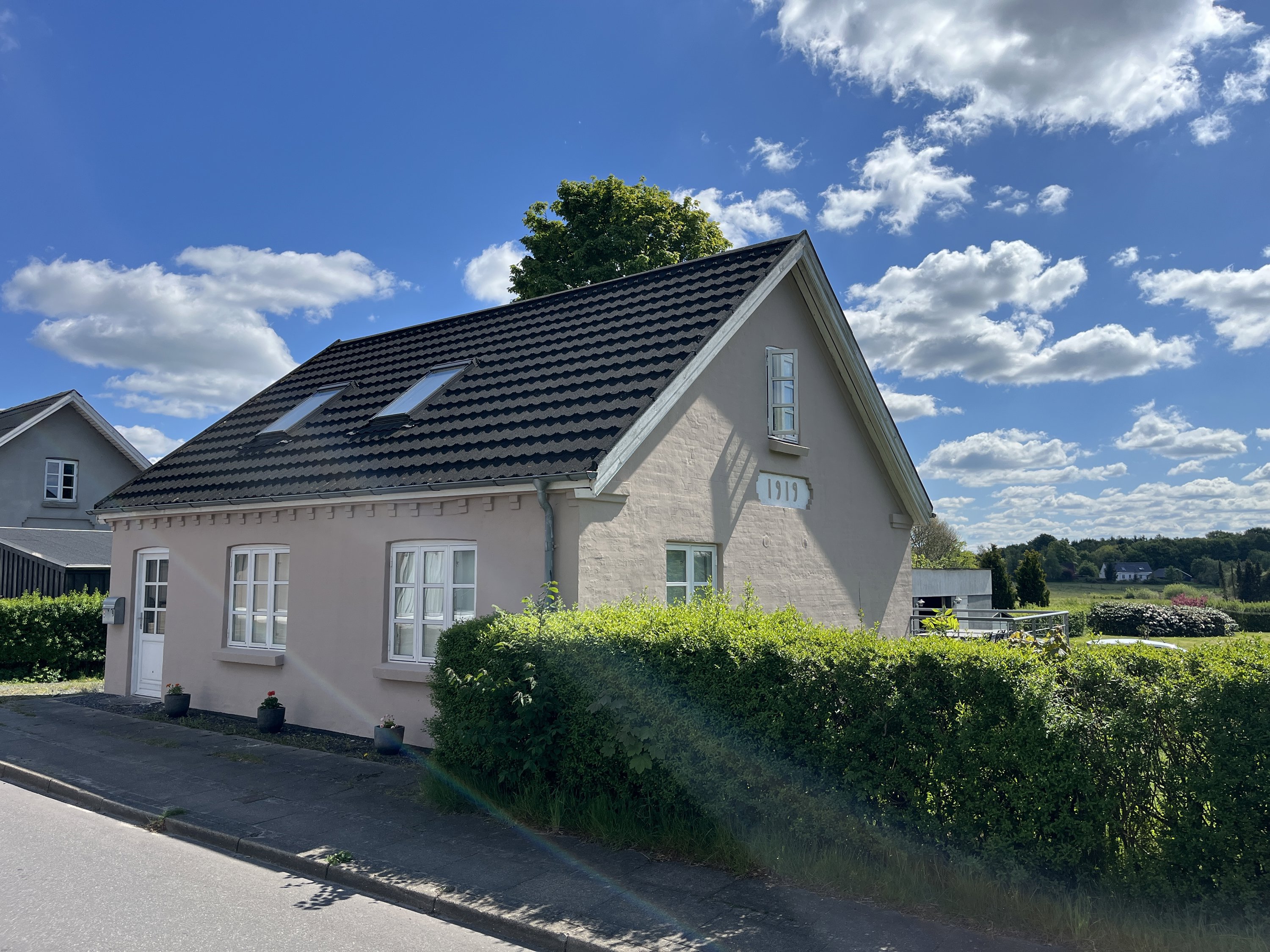 Fremhævet  billede i fuldskærmstilstand. Billede af Bækkegårdsvej 9, Sparkær, 8800 Viborg