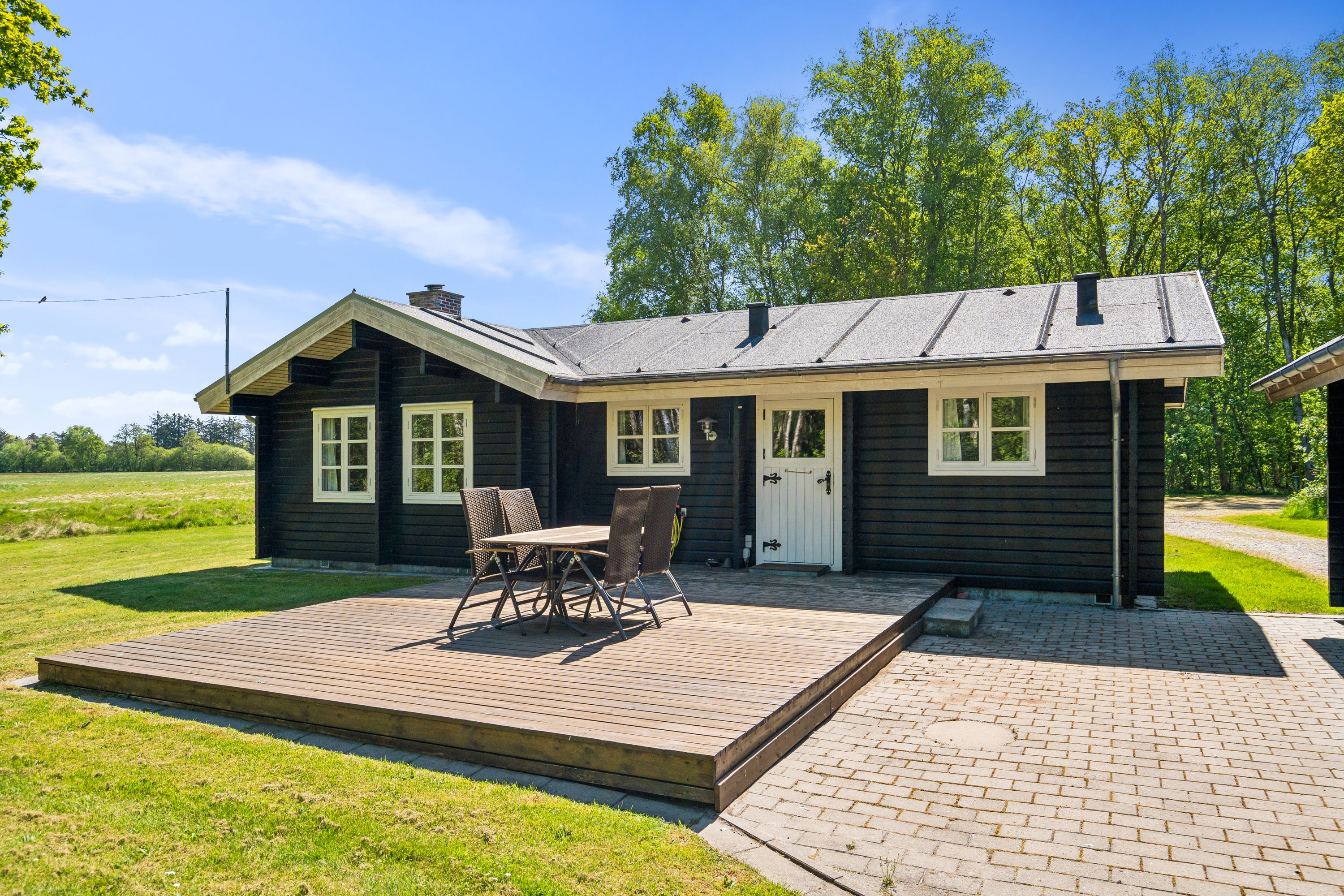 Miniaturebillede 2: ejendom 1. Billede af Nordgårdsvej 1, Byrum, 9940 Læsø