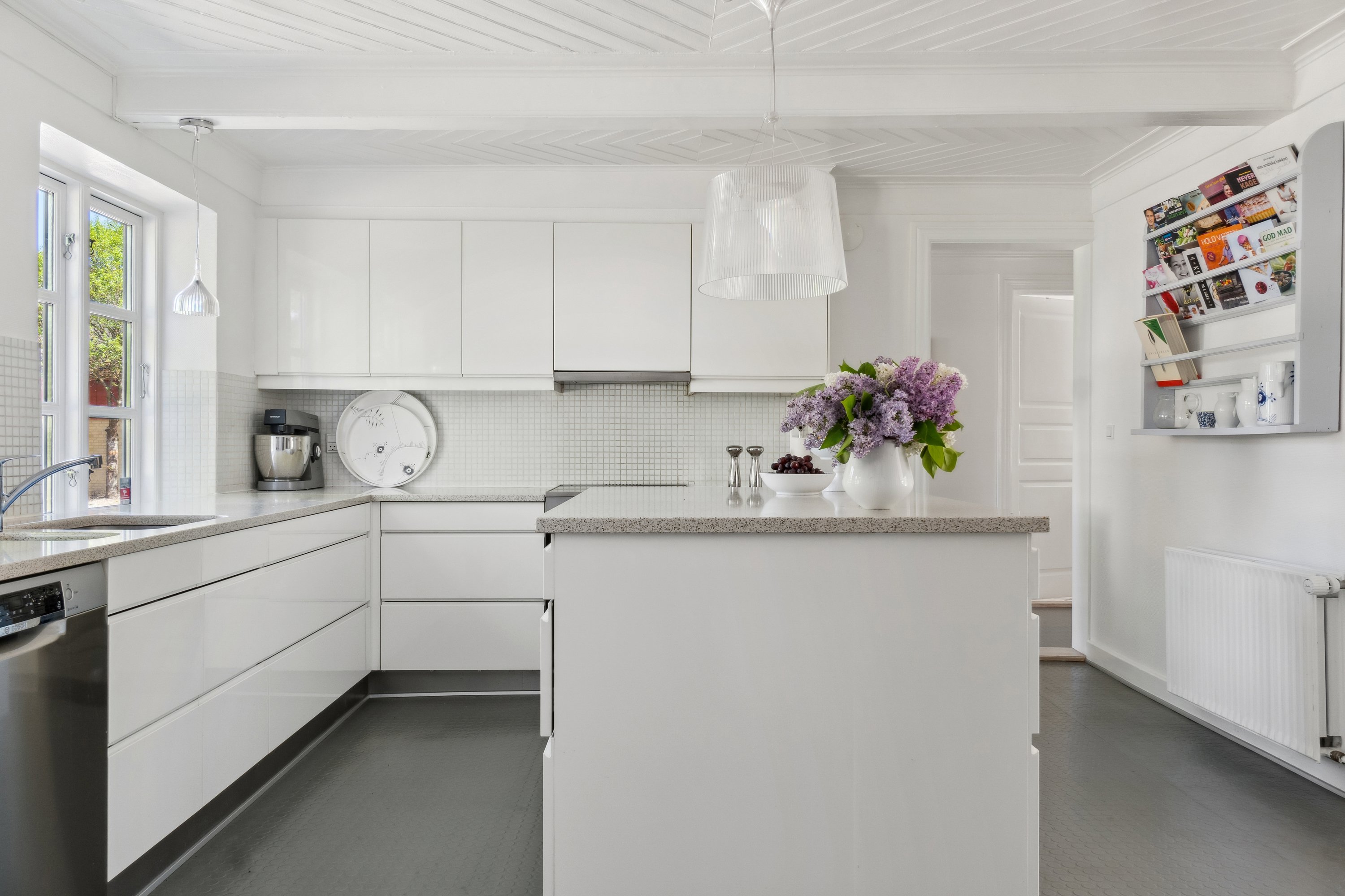 Fremhævet køkken billede i fuldskærmstilstand. Billede af Hans Tausensgade 37, 5550 Langeskov