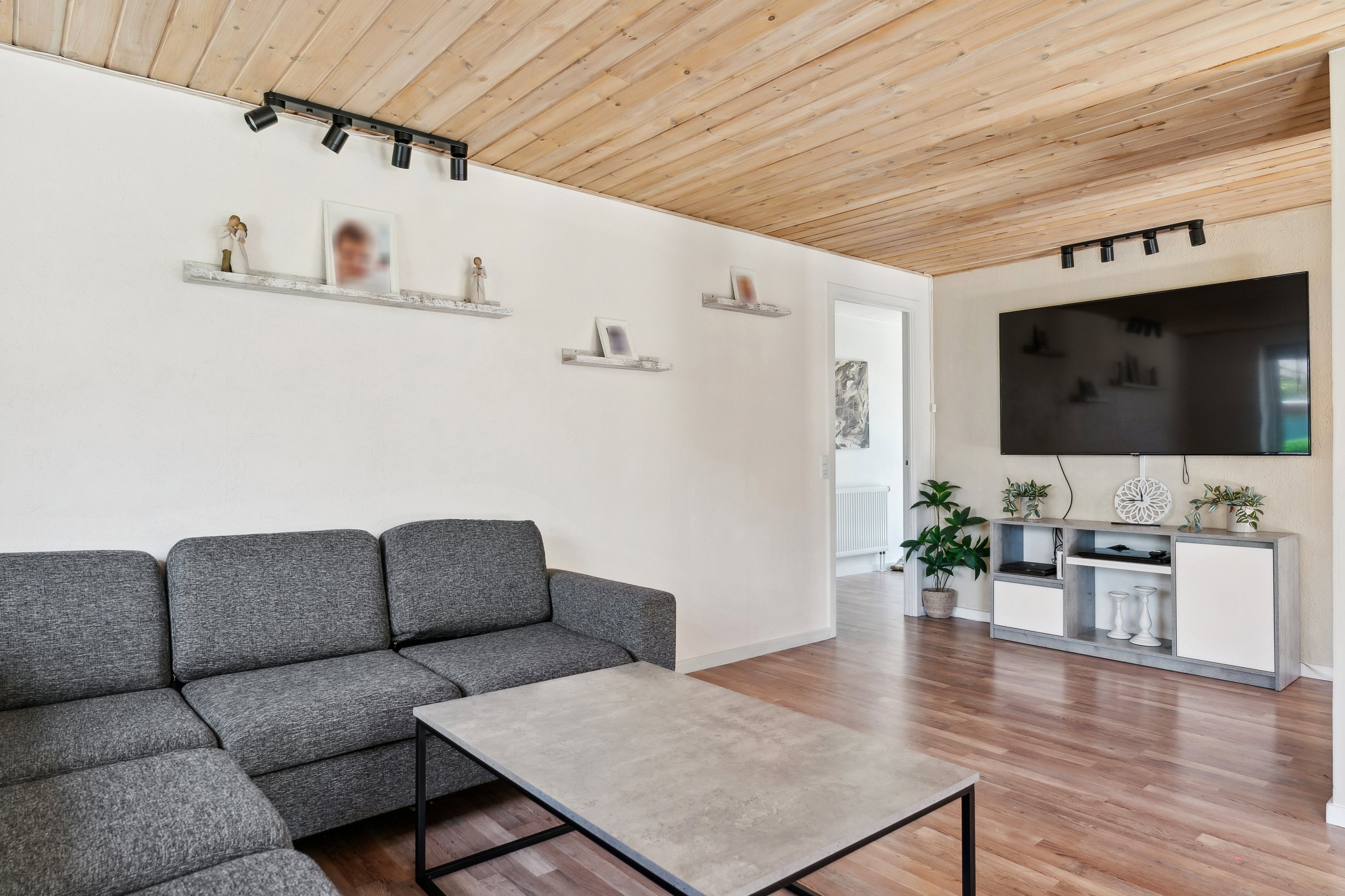 Fremhævet stue billede i fuldskærmstilstand. Billede af Lykkenssædevej 10, Højrup, 5750 Ringe