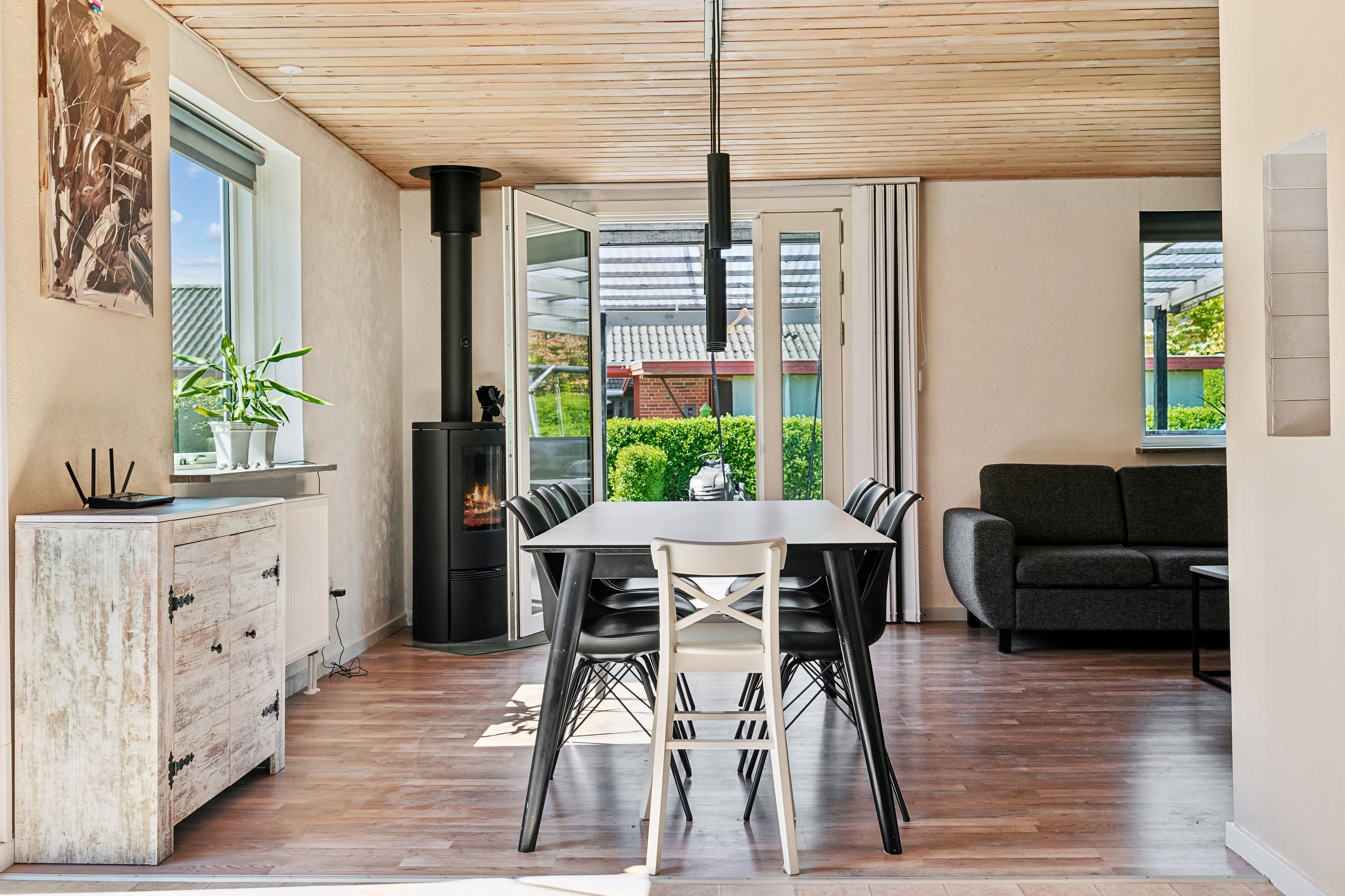 Fremhævet stue billede i fuldskærmstilstand. Billede af Lykkenssædevej 10, Højrup, 5750 Ringe