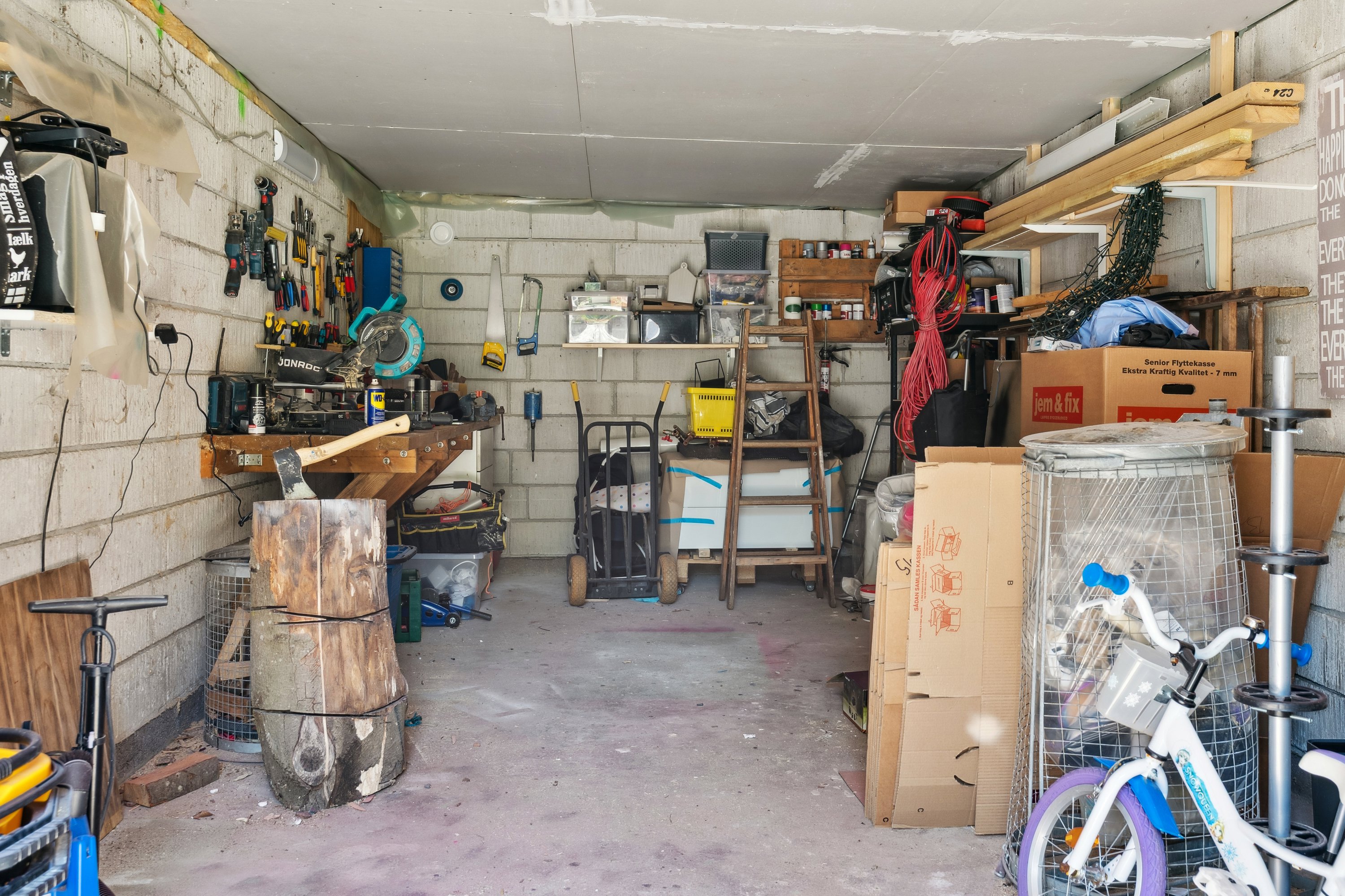 Fremhævet garage billede i fuldskærmstilstand. Billede af Lykkenssædevej 10, Højrup, 5750 Ringe