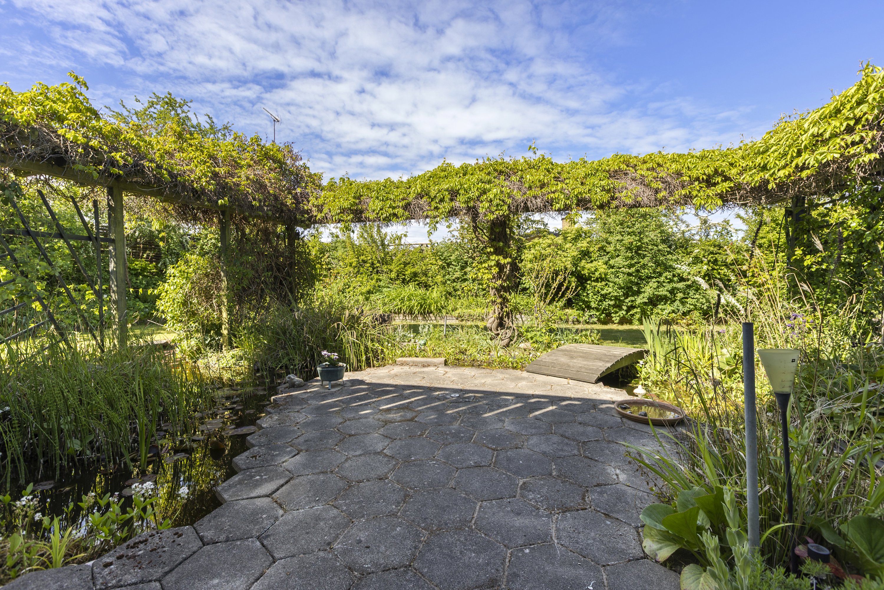 Fremhævet have billede i fuldskærmstilstand. Billede af Bausager 6, Gevninge, 4000 Roskilde