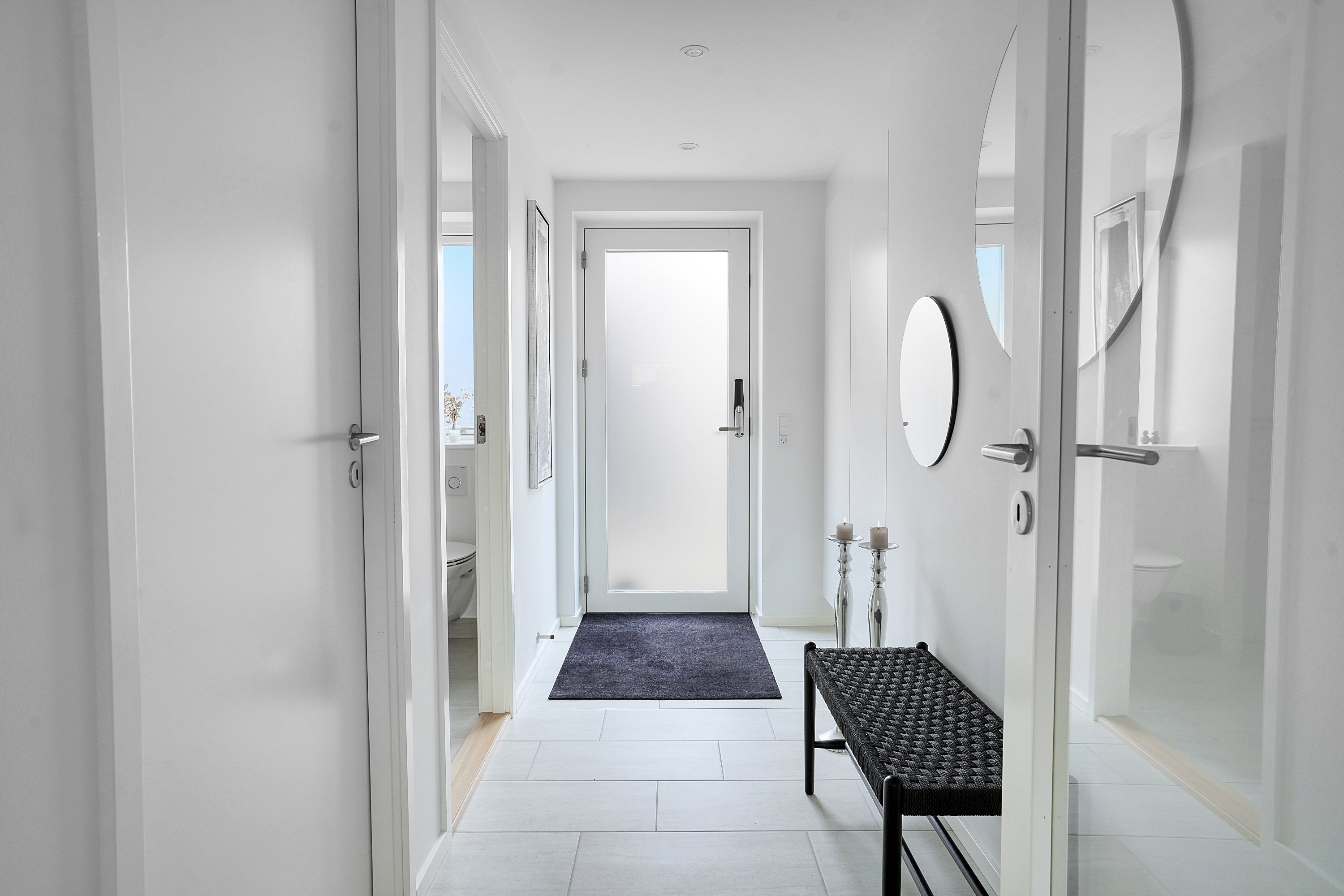 Fremhævet entré billede i fuldskærmstilstand. Billede af Amorbuen 151, 3400 Hillerød