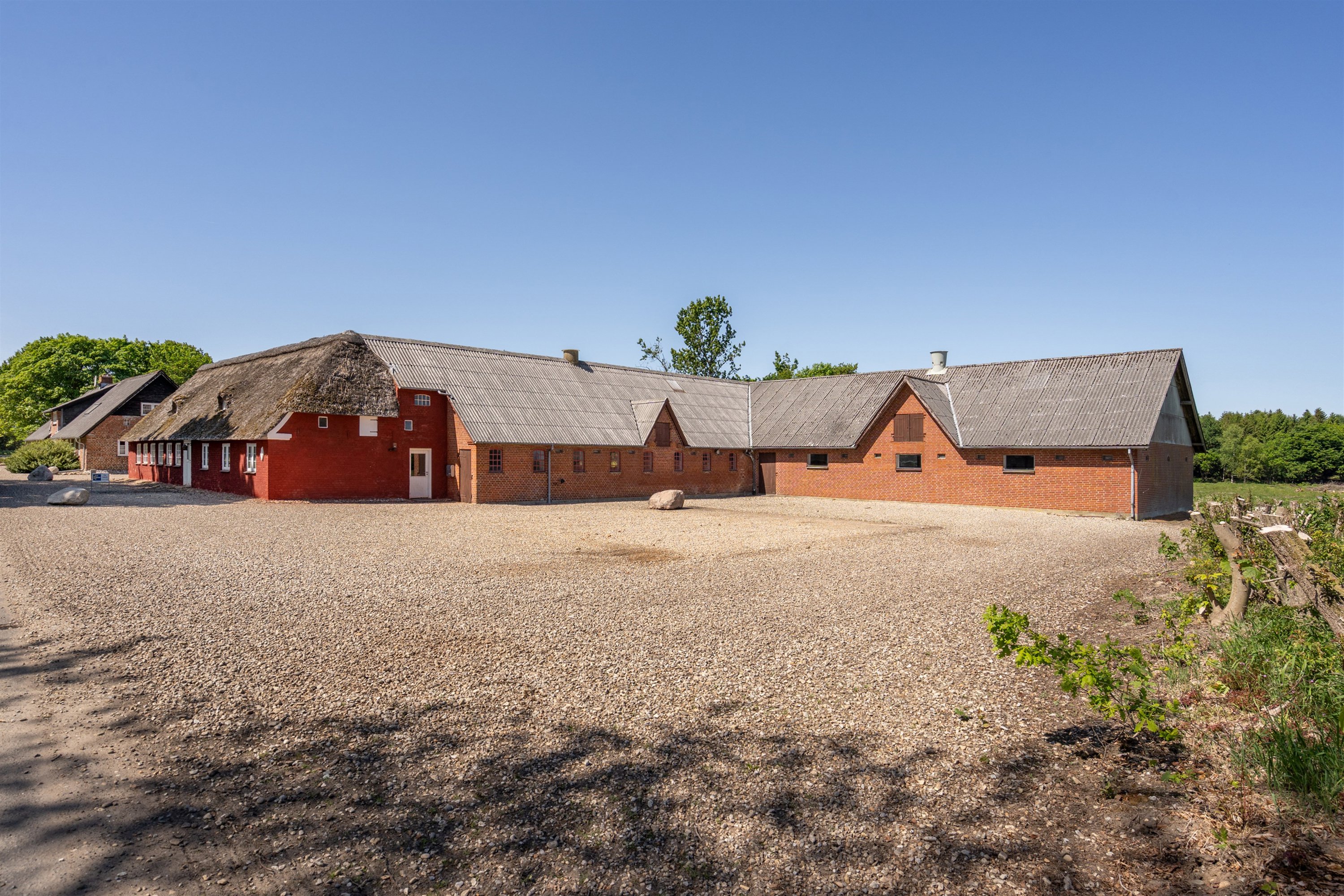 Miniaturebillede 1: ejendommen. Billede af Sadderupvej 12, 6705 Esbjerg Ø