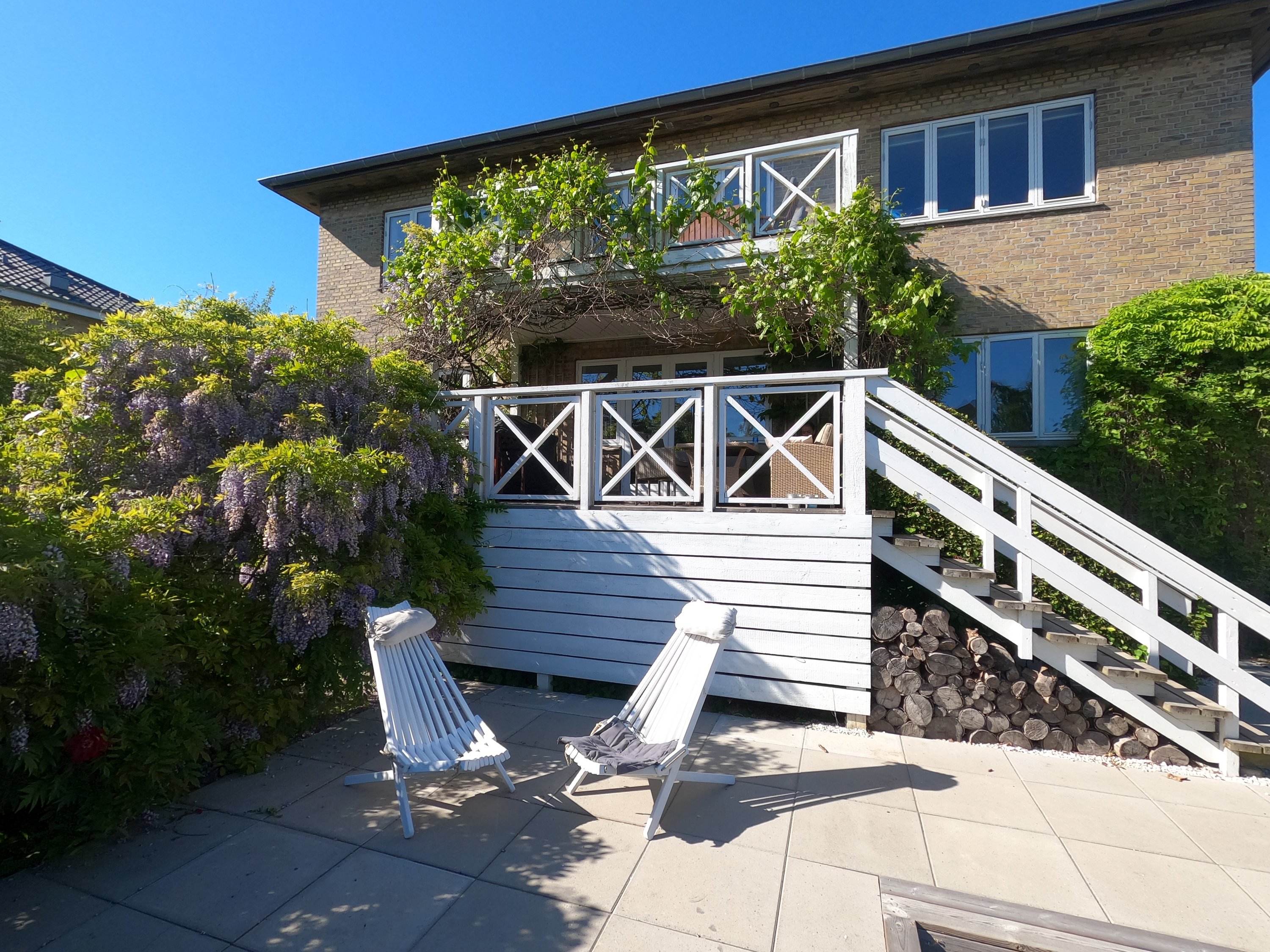 Miniaturebillede 2: terrasse. Billede af Erichsensvej 8, st.., 2820 Gentofte