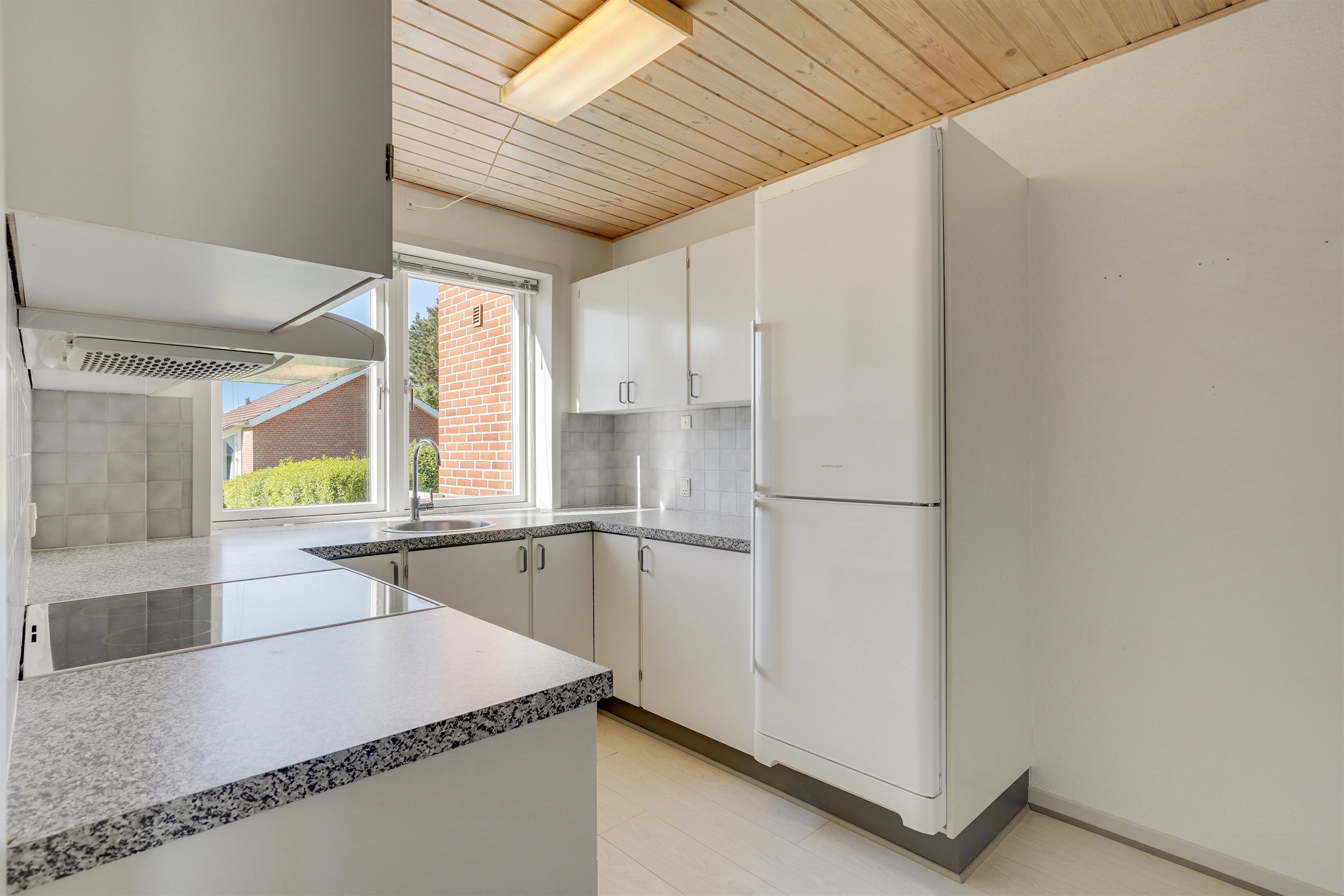 Fremhævet køkken billede i fuldskærmstilstand. Billede af Kastanievej 47, 6710 Esbjerg V