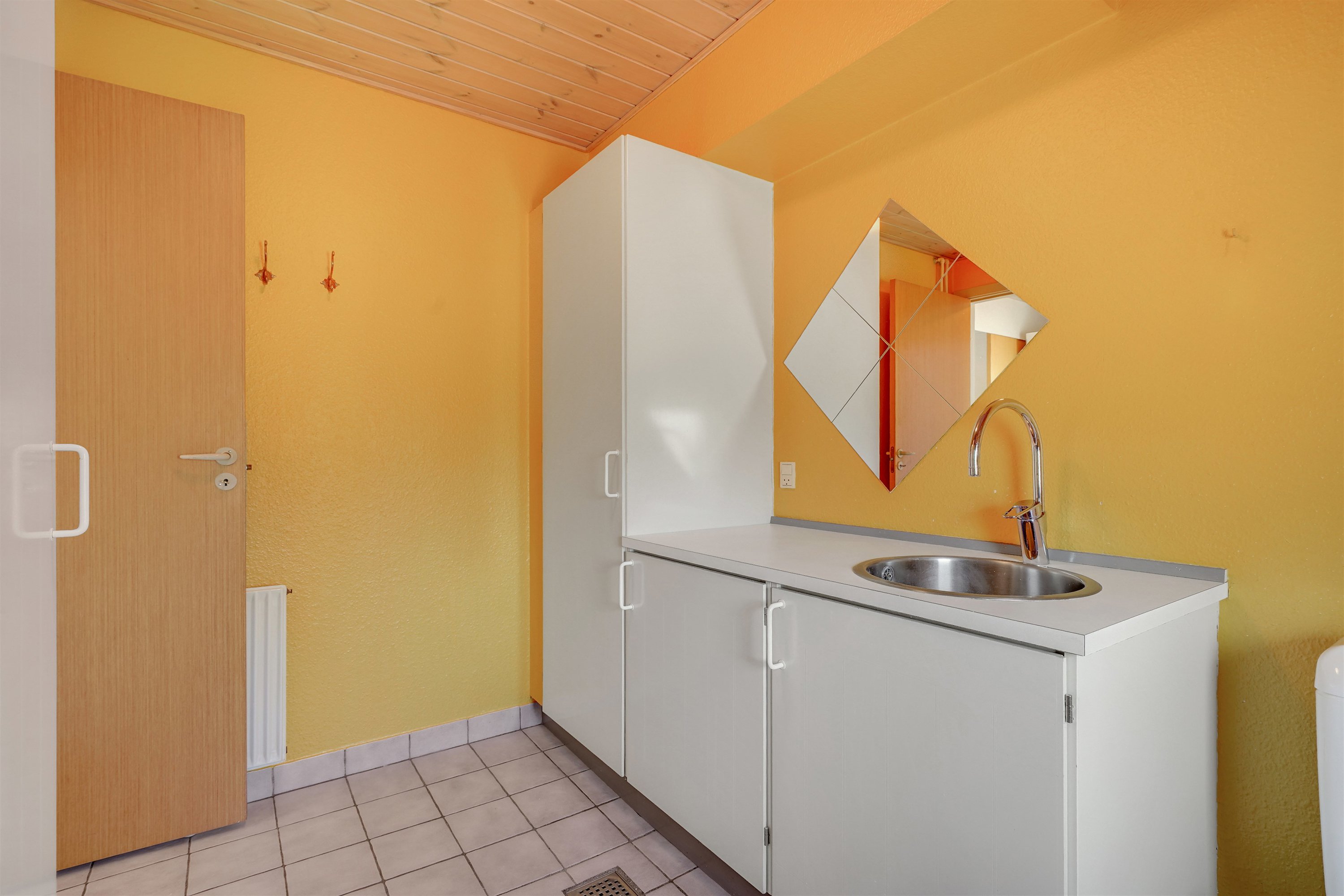 Fremhævet badeværelse billede i fuldskærmstilstand. Billede af Kastanievej 47, 6710 Esbjerg V